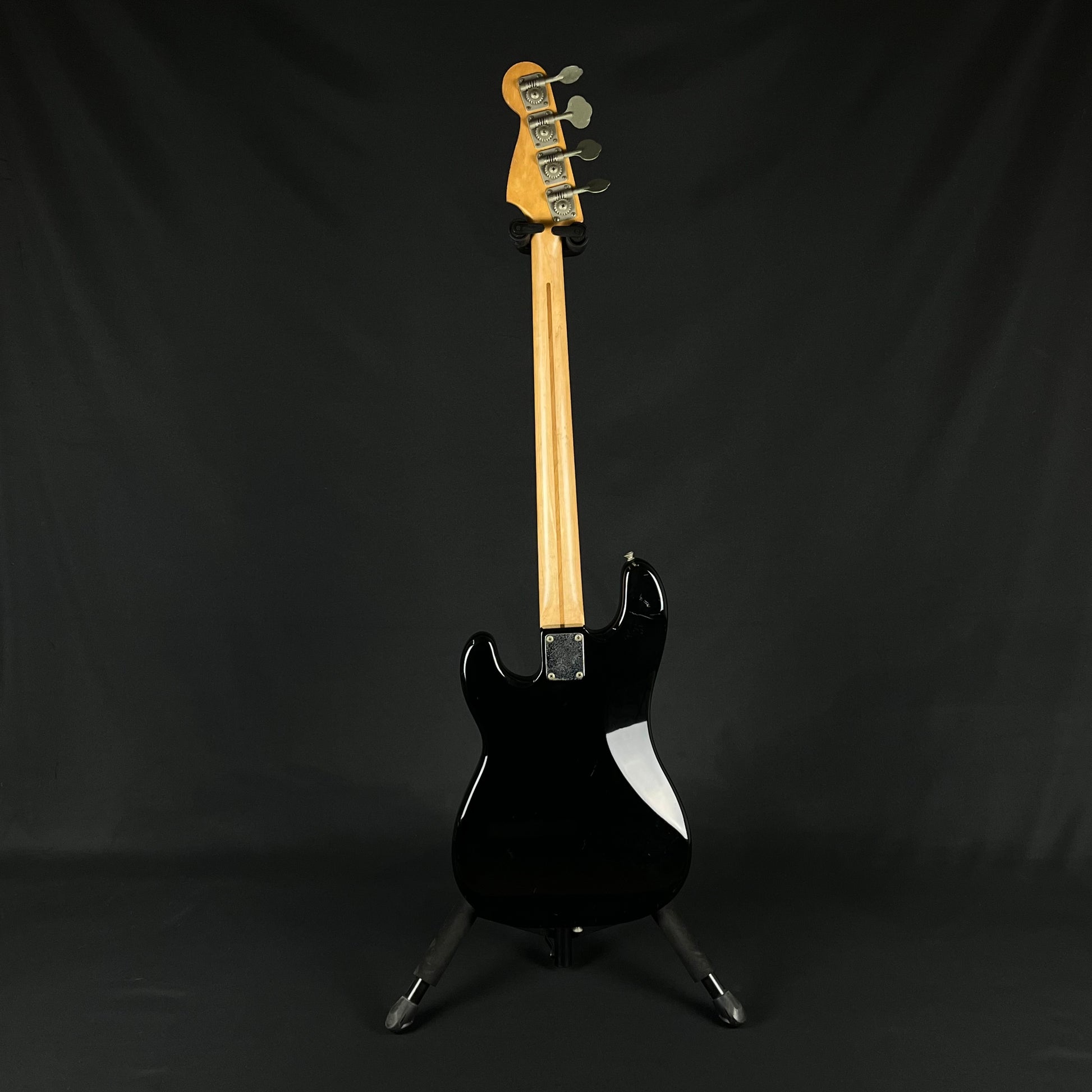 Squier Japan Silver Series Precision Bass