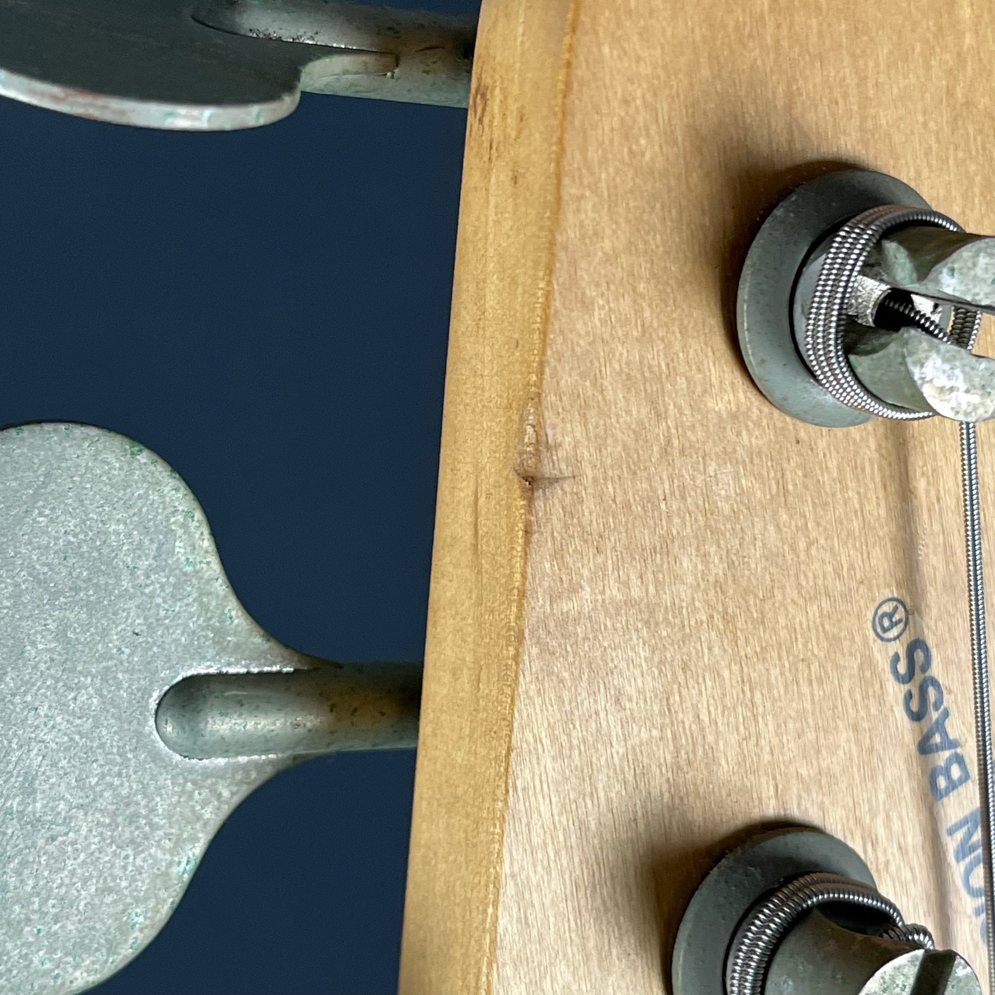 Squier Japan Silver Series Precision Bass