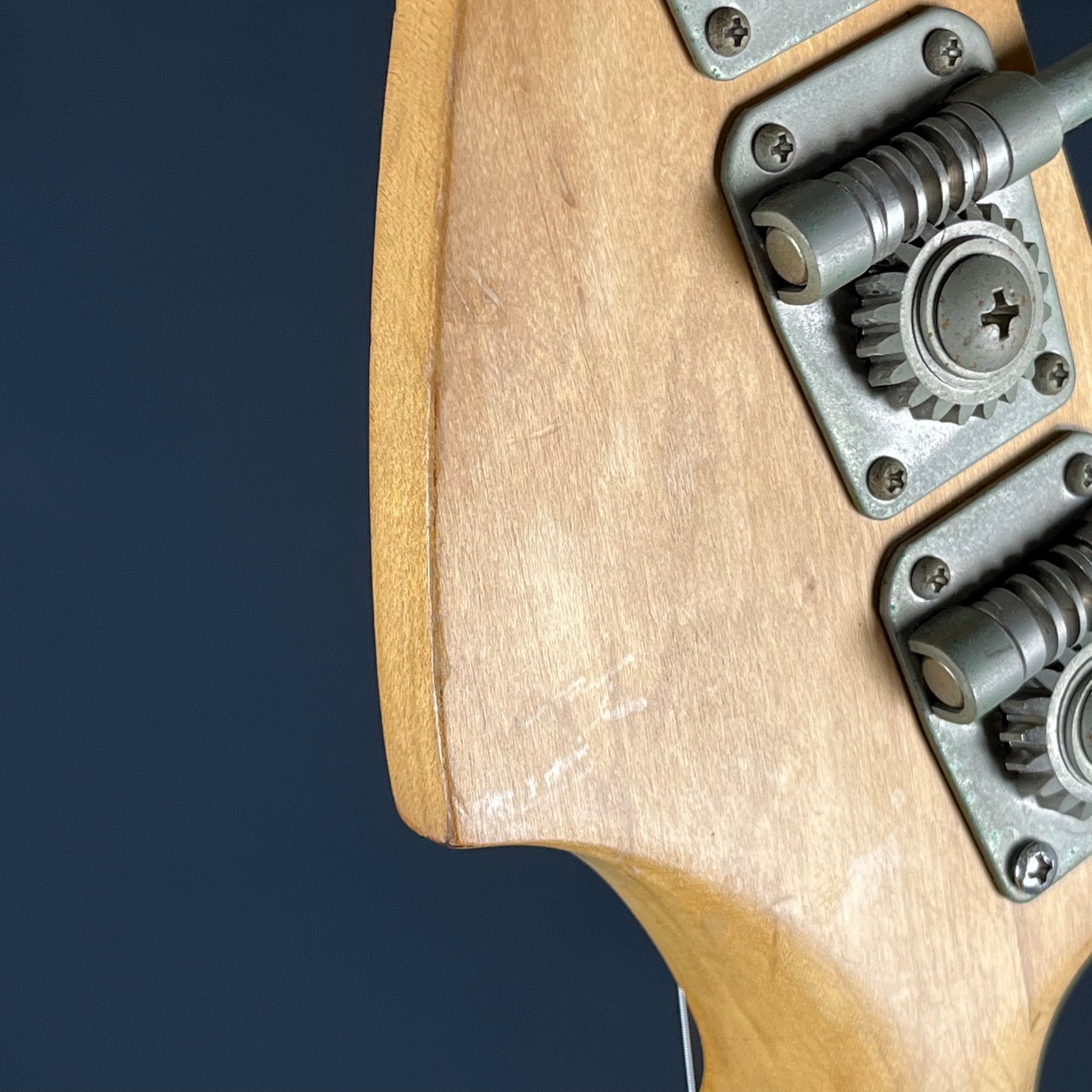 Squier Japan Silver Series Precision Bass