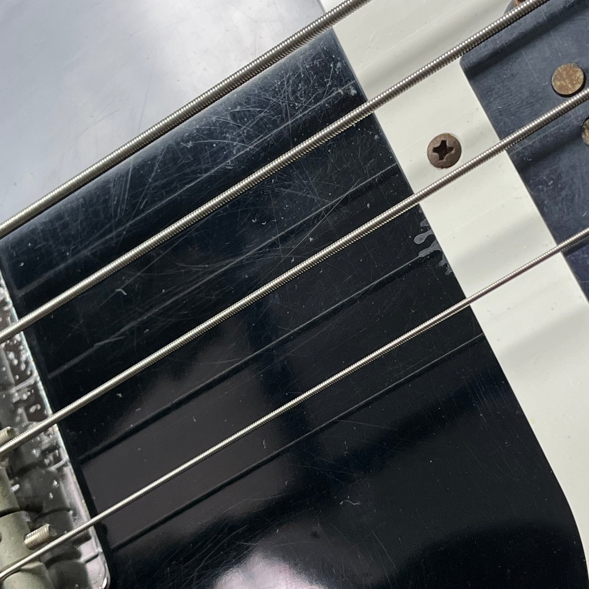 Squier Japan Silver Series Precision Bass