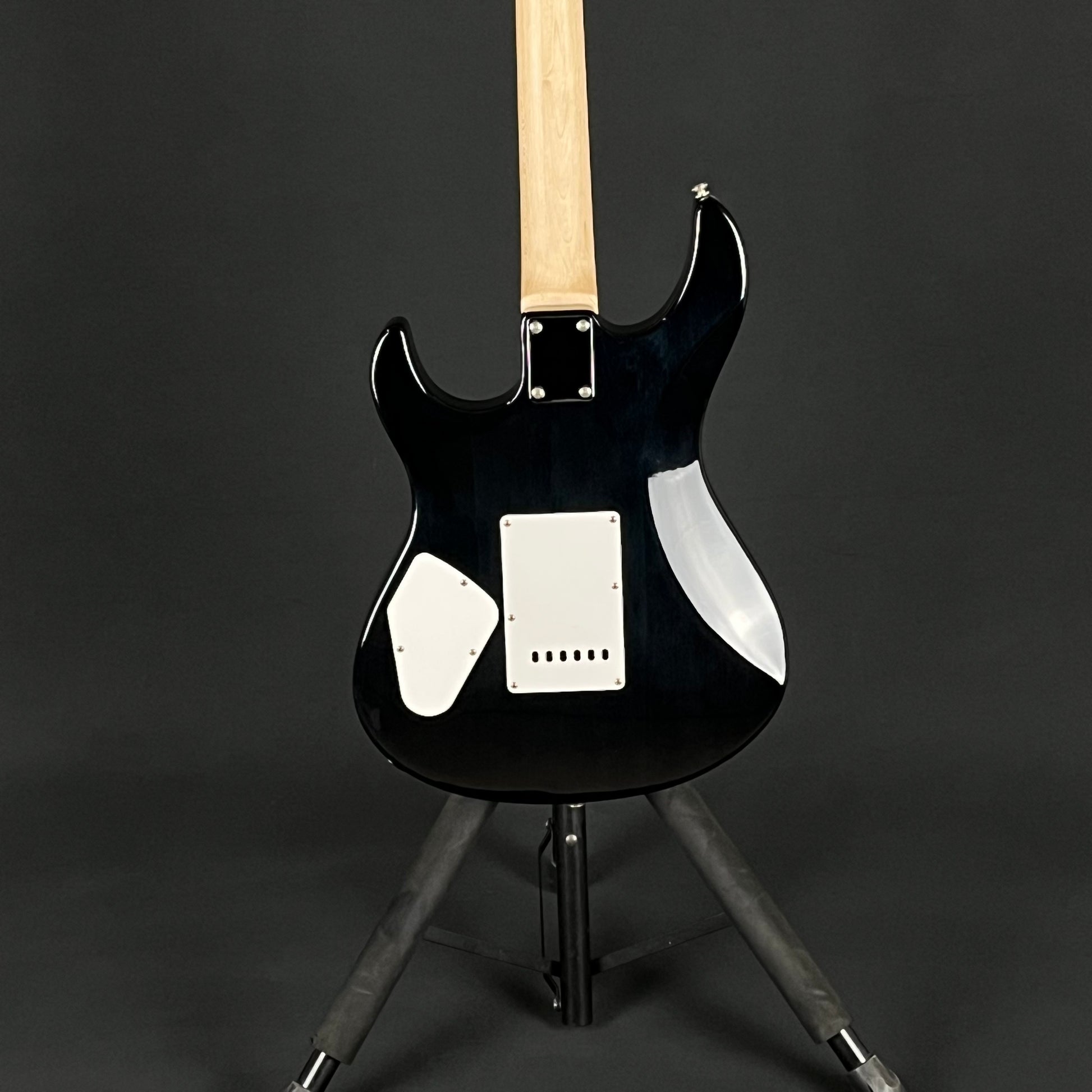 YAMAHA PAC212VFM