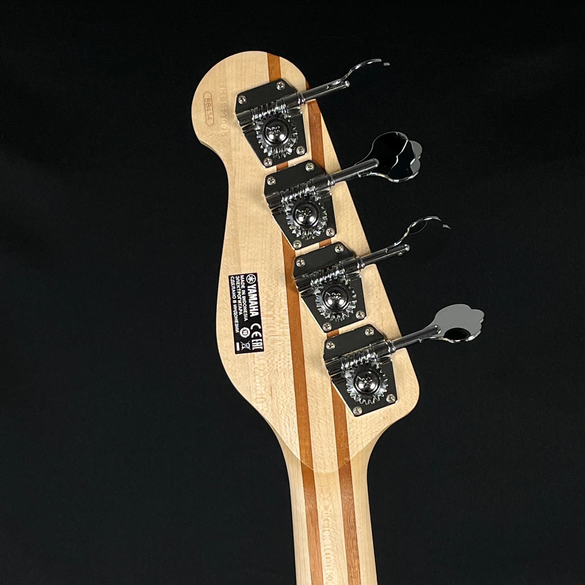 YAMAHA BB434 Bass