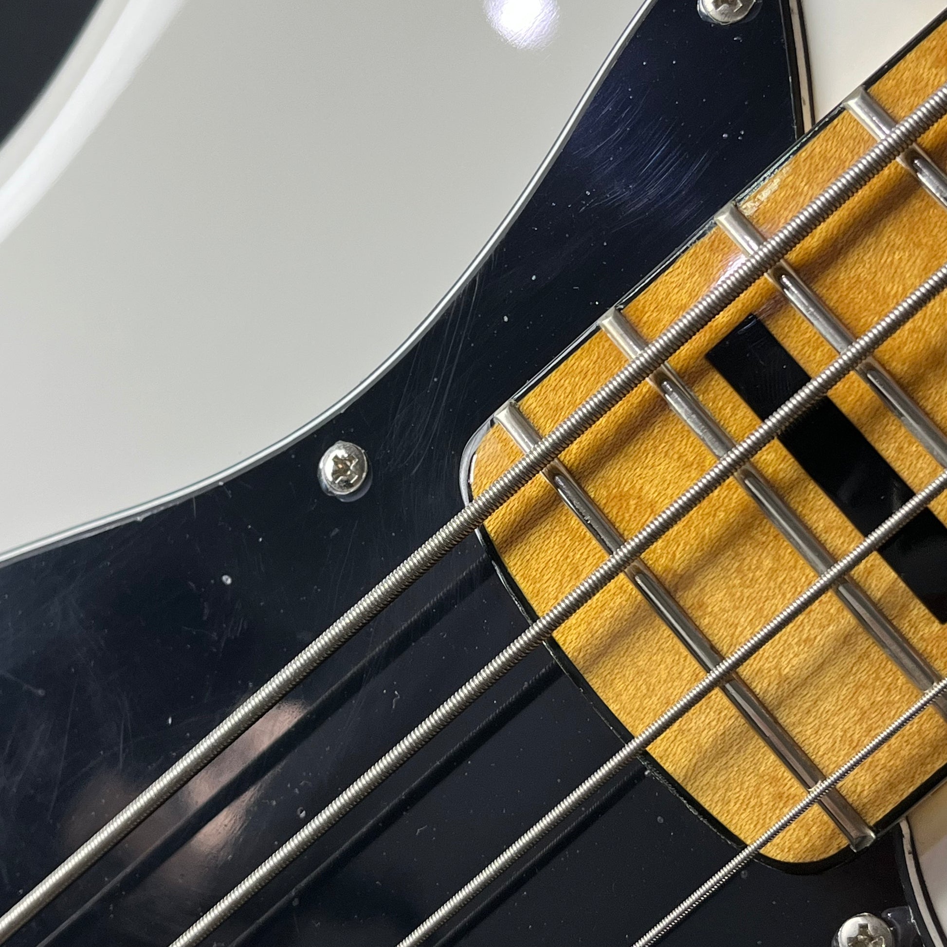 Squier Vintage Modified 70s Jazz Bass