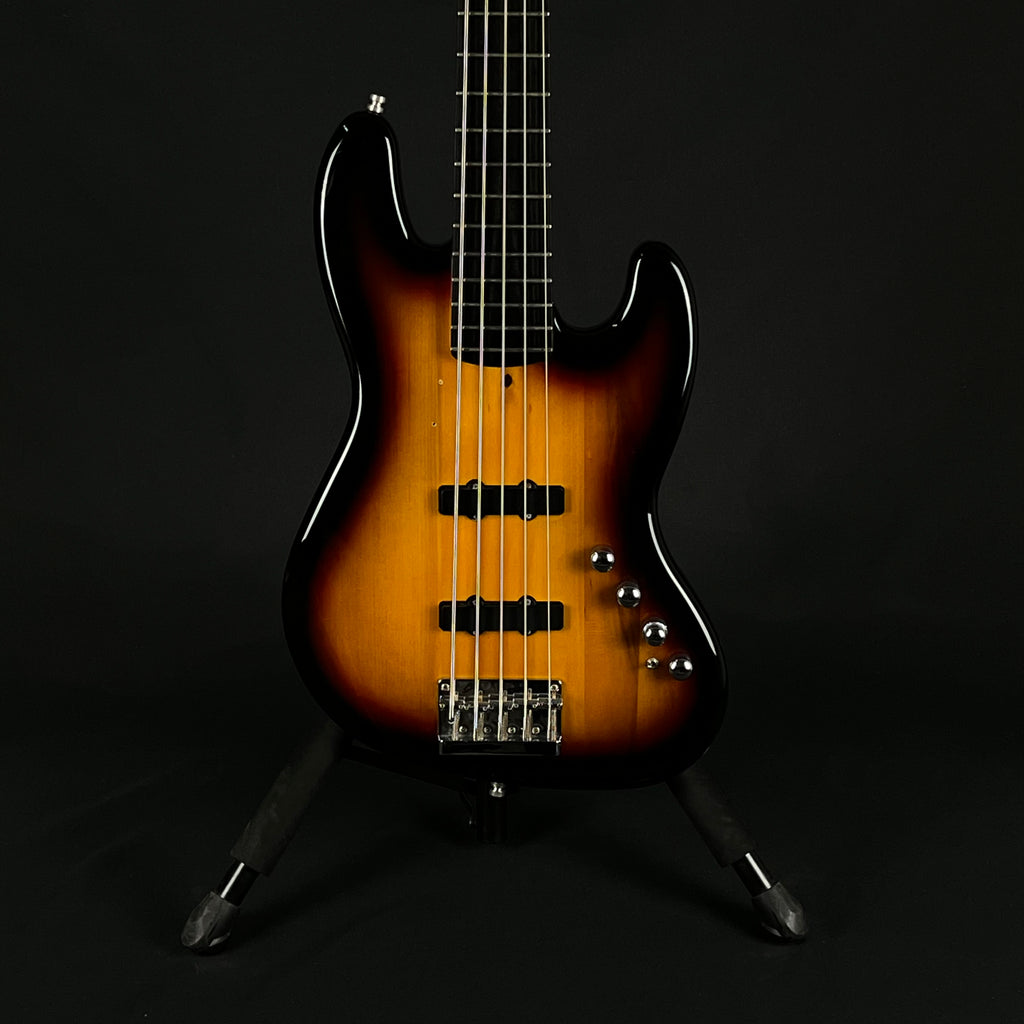 Squier Active Jazz Bass