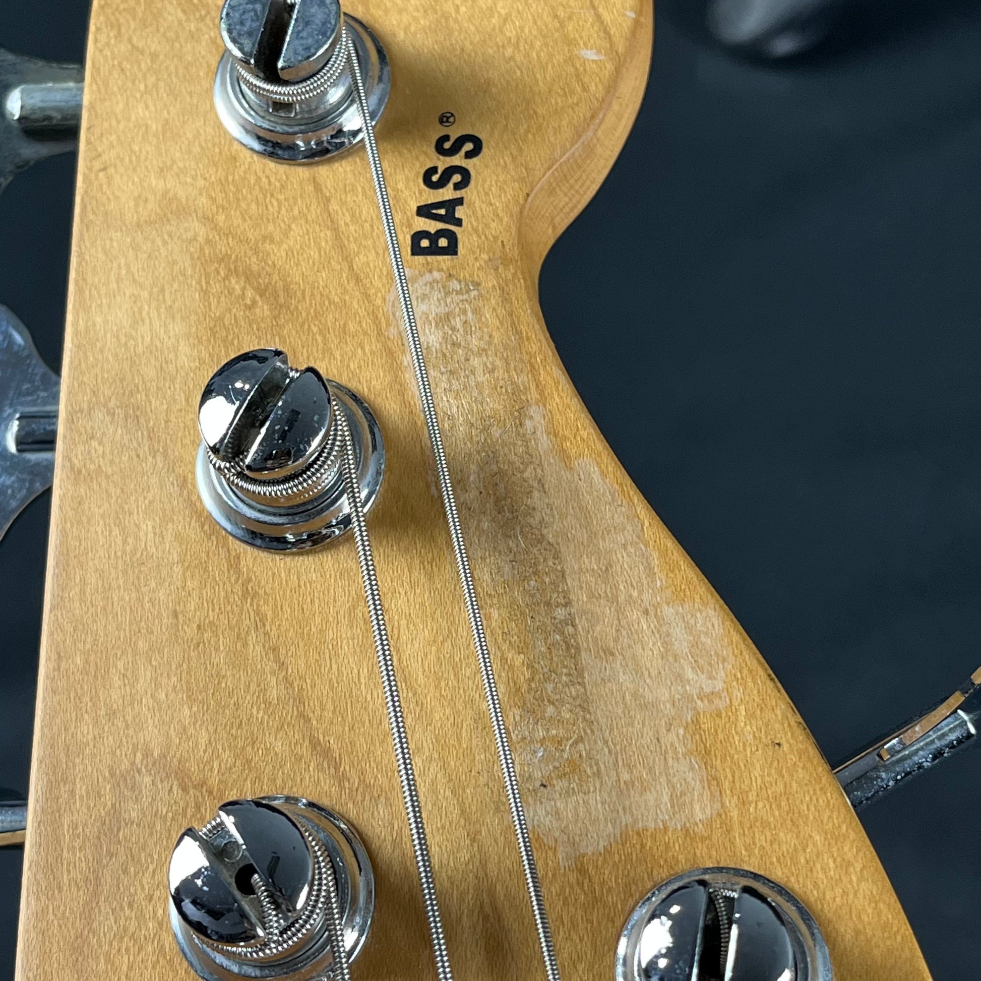 Squier Active Jazz Bass