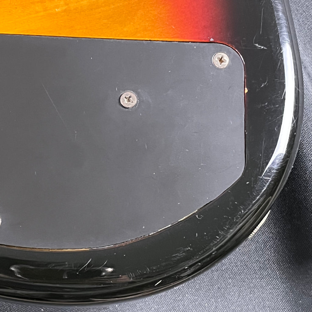 Squier Active Jazz Bass