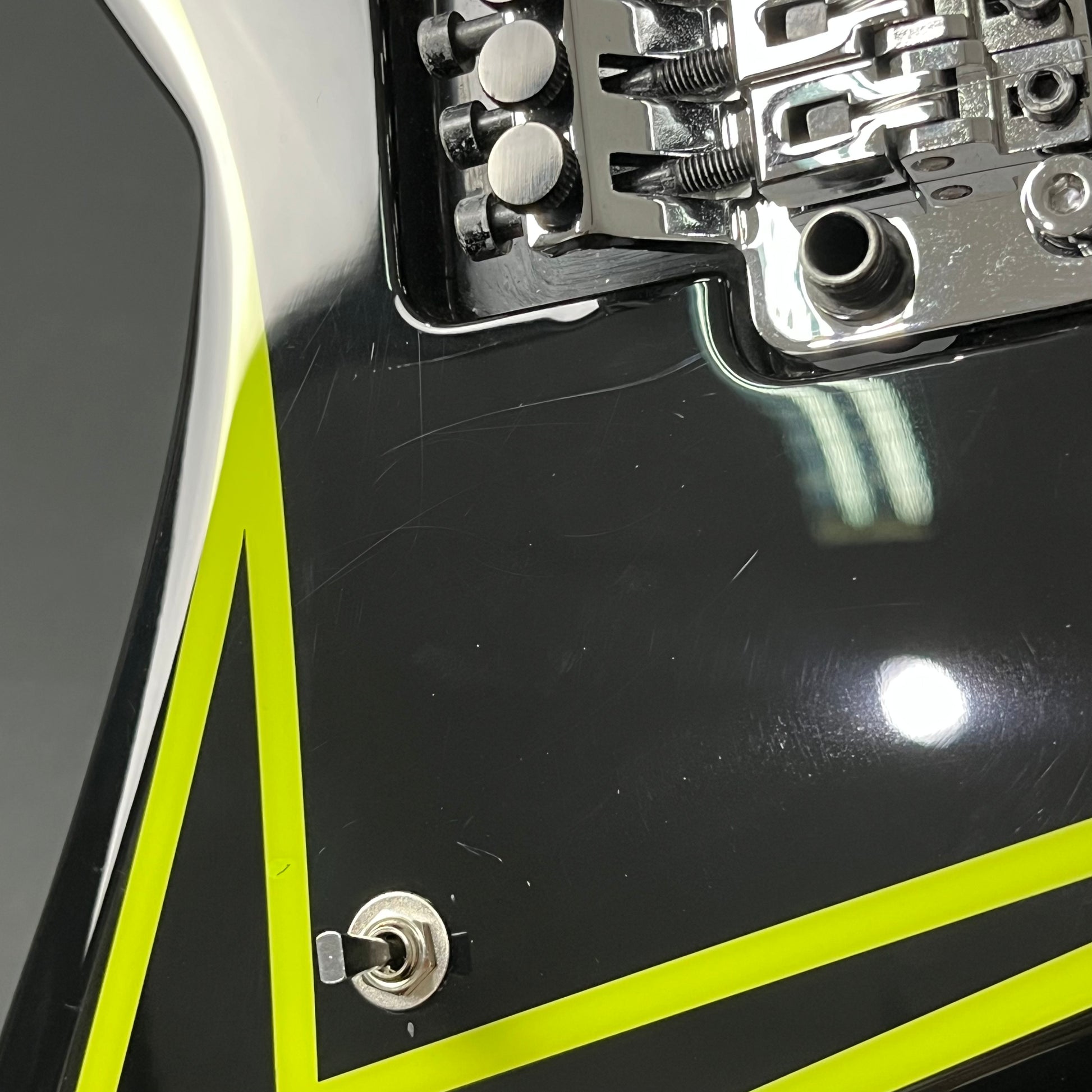 EDWARDS E-ALEXI GREENY