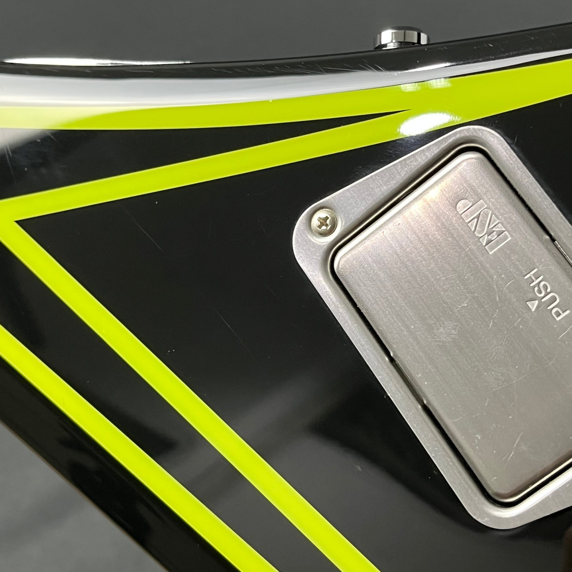 EDWARDS E-ALEXI GREENY