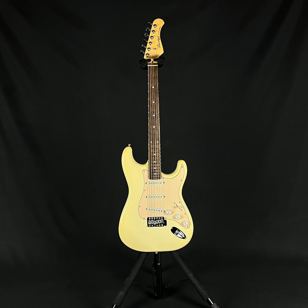 Bacchus BST-1R Stratocaster