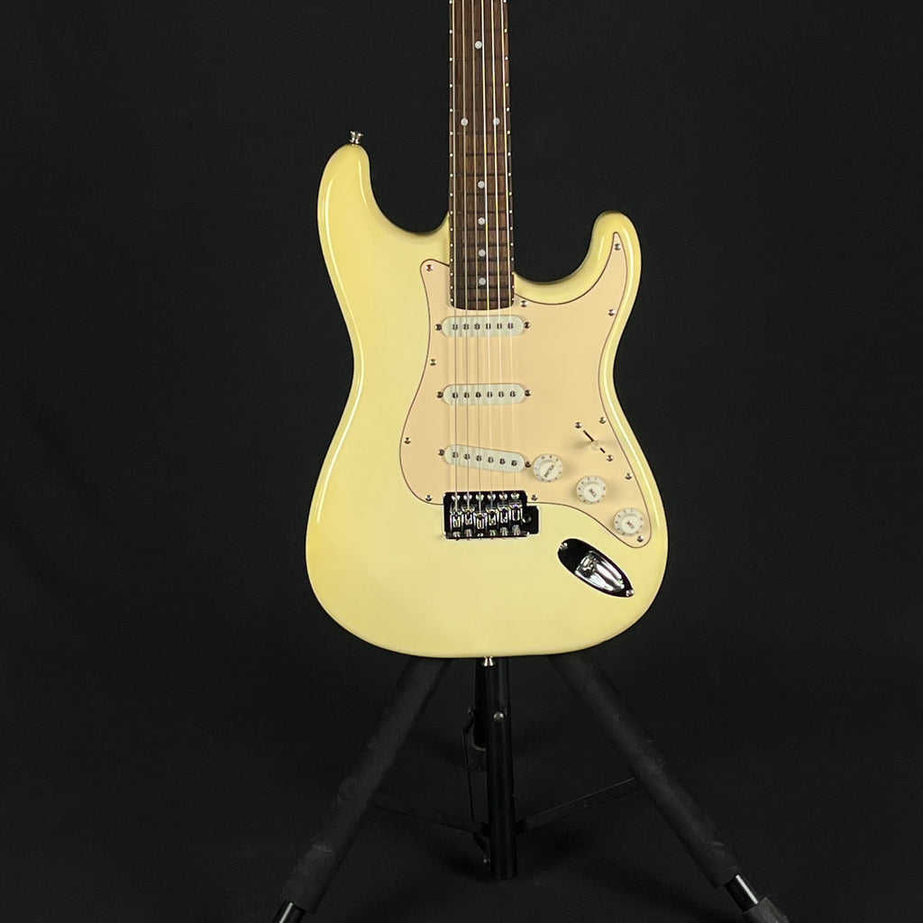 Bacchus BST-1R Stratocaster