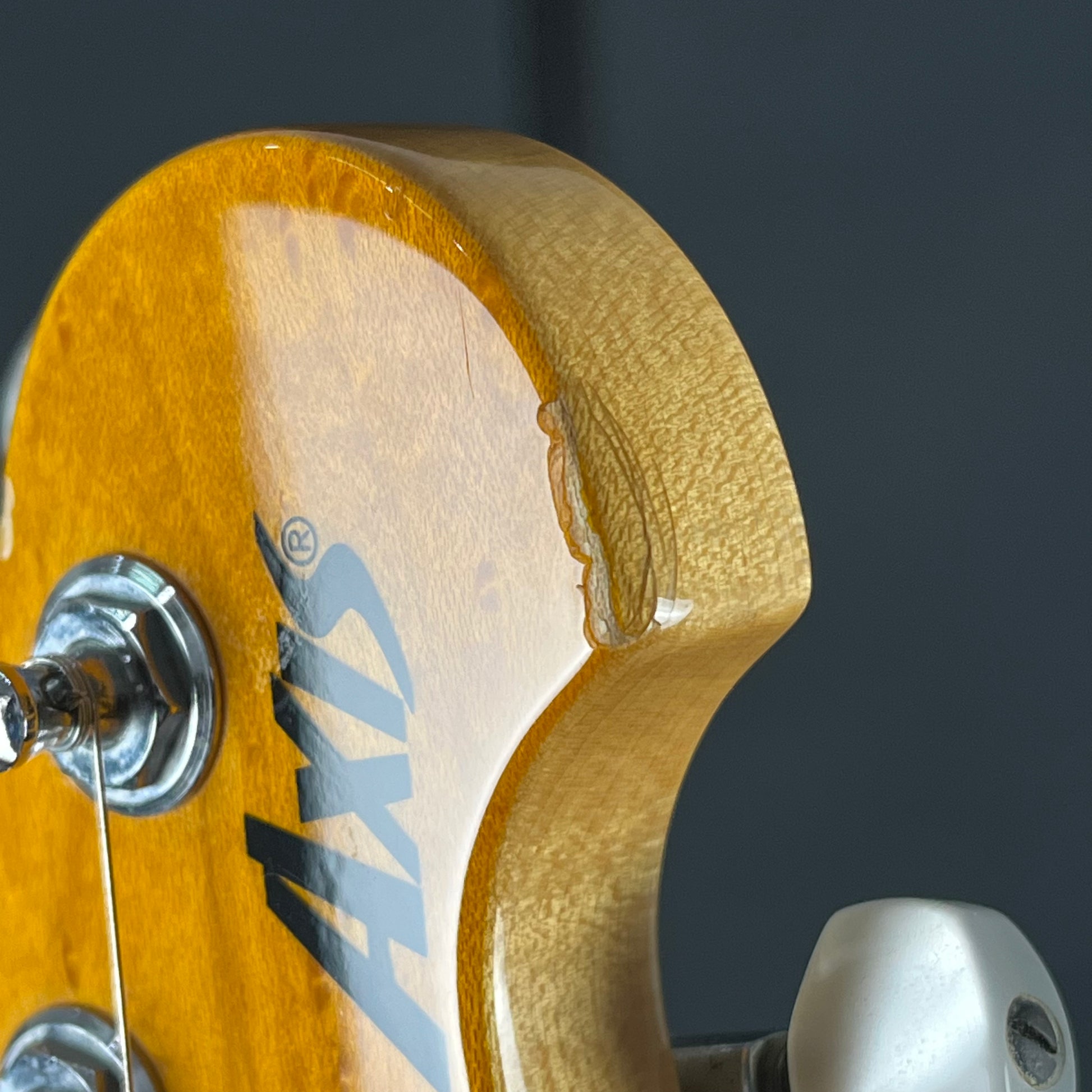 MUSIC MAN AXIS Trance Gold