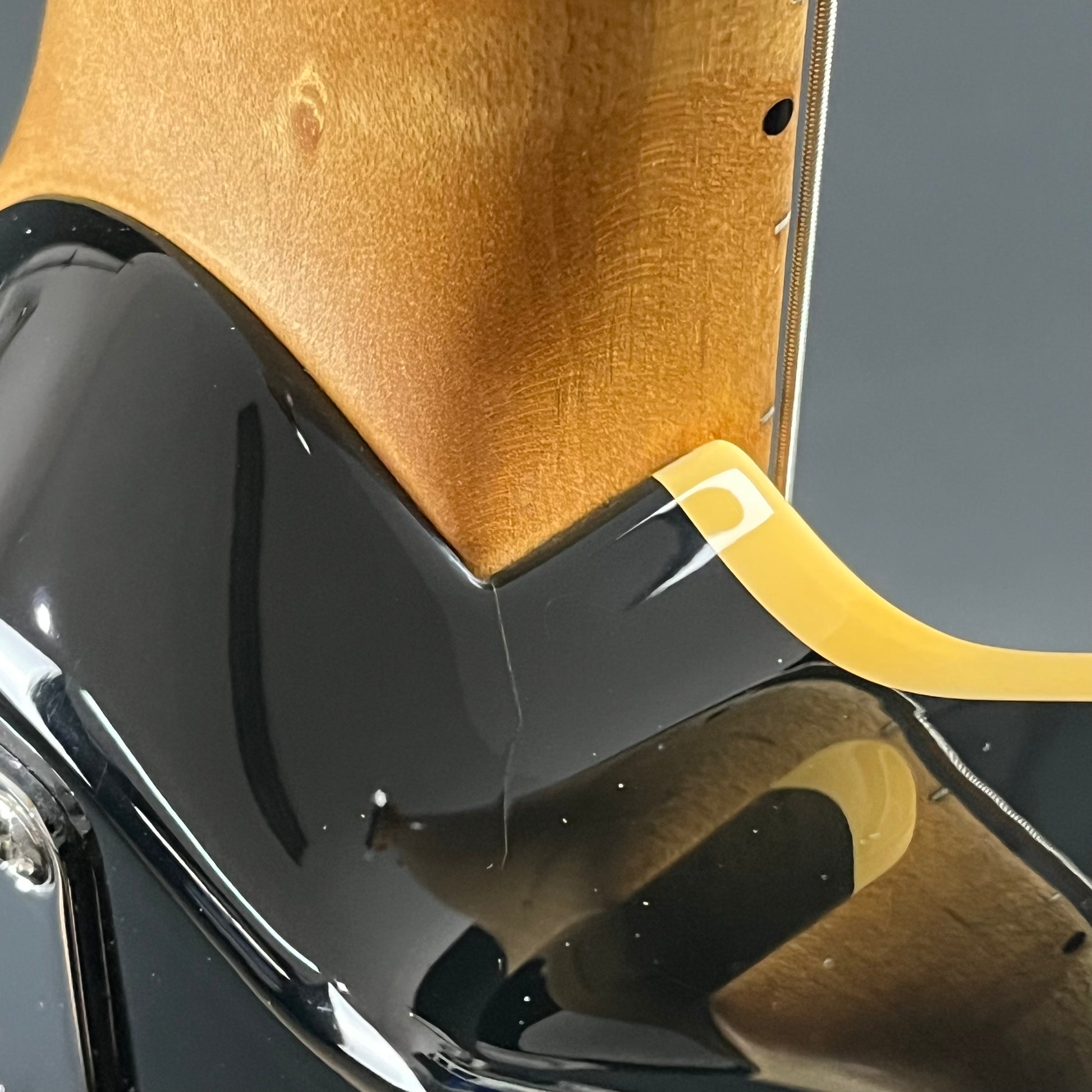 MUSIC MAN AXIS Trance Gold