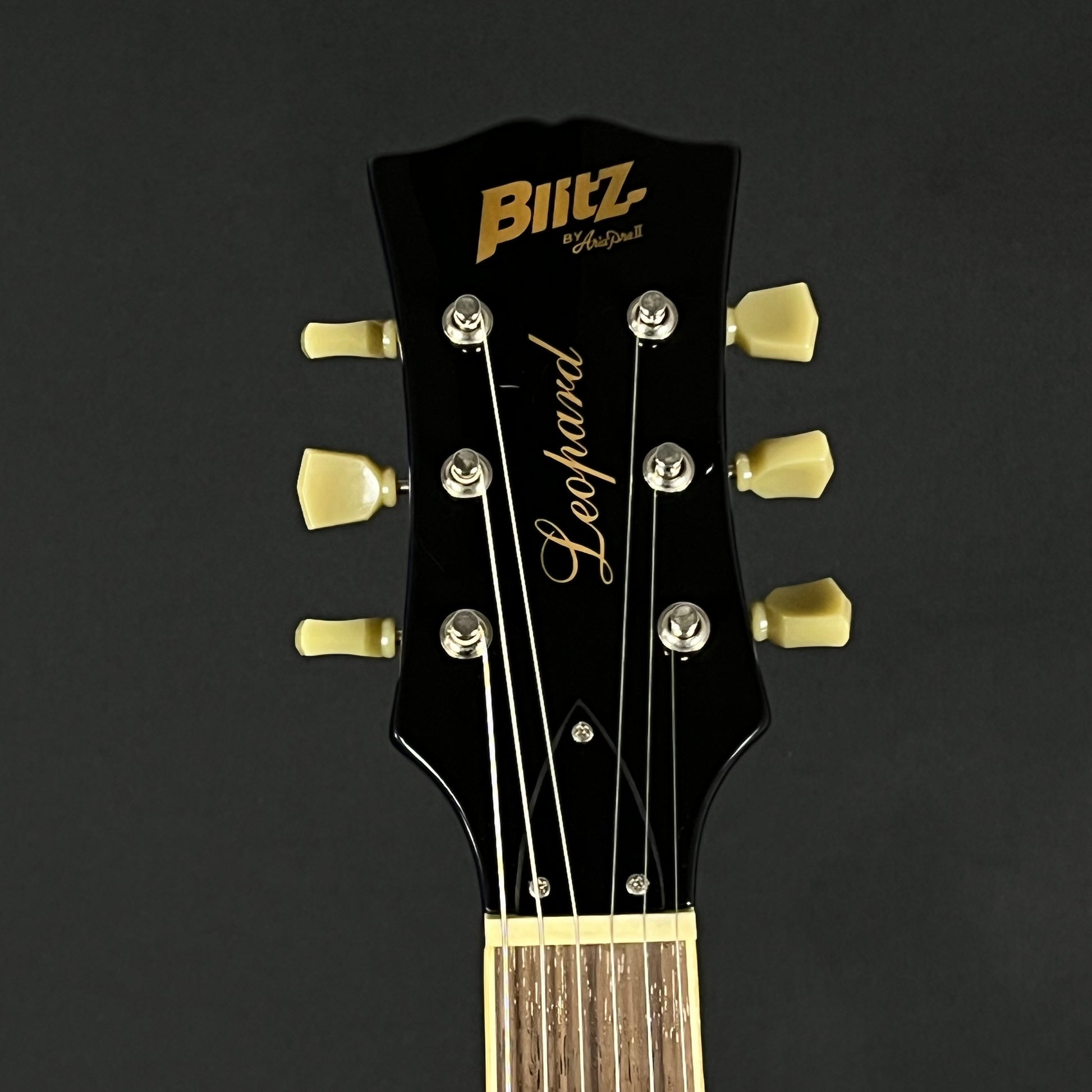 Blitz by Aria Pro II Leopard