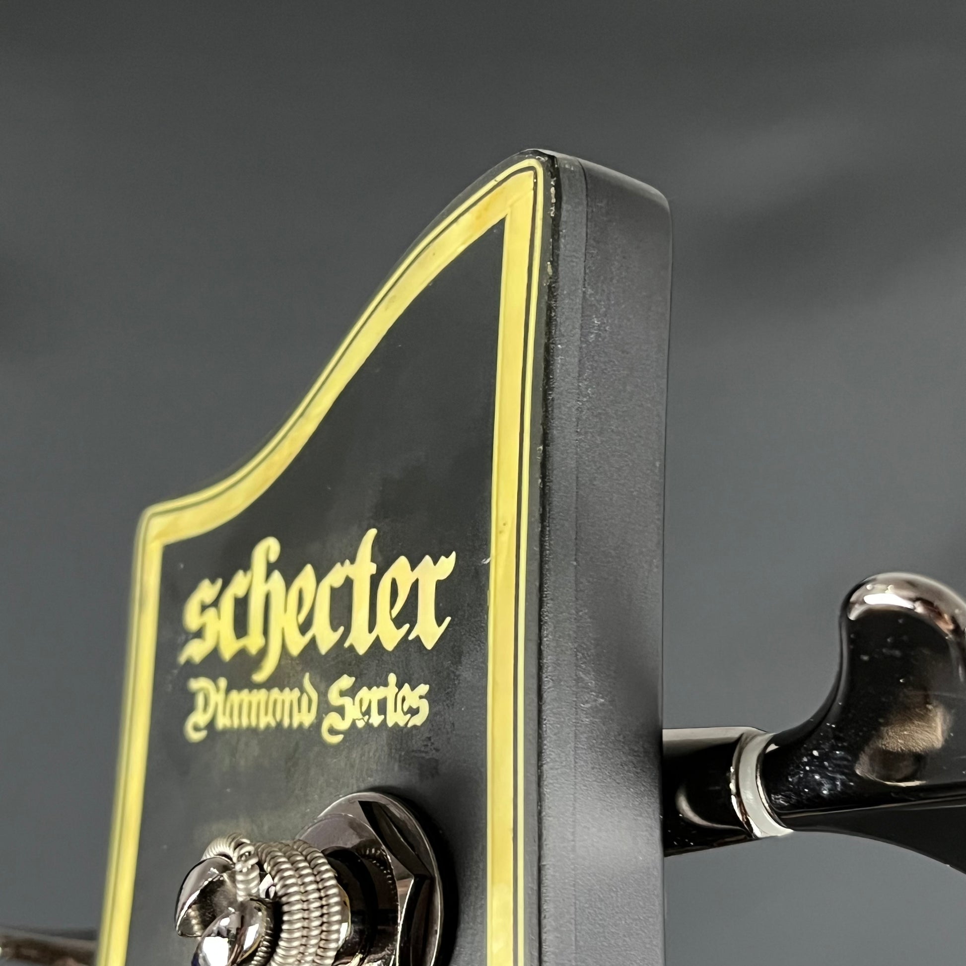 Schecter Hellraiser Extreme-5