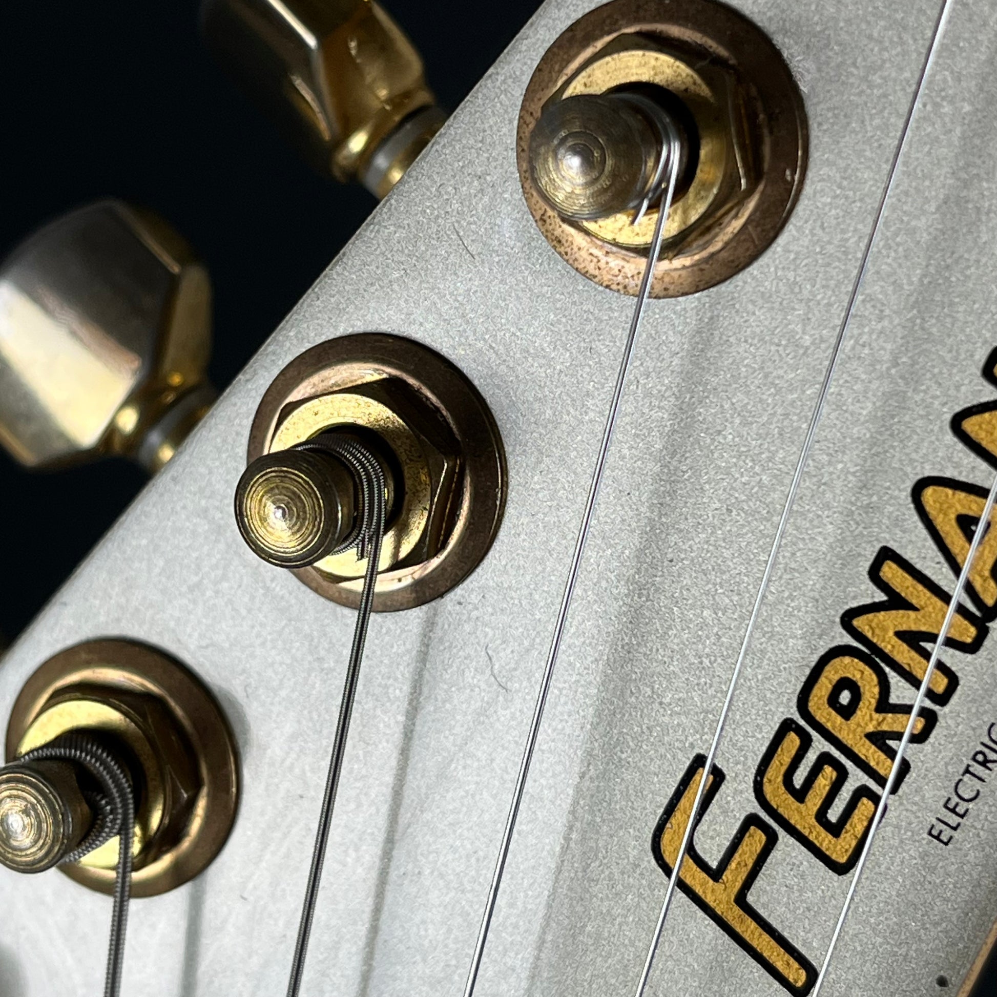 Fernandes STJ-40