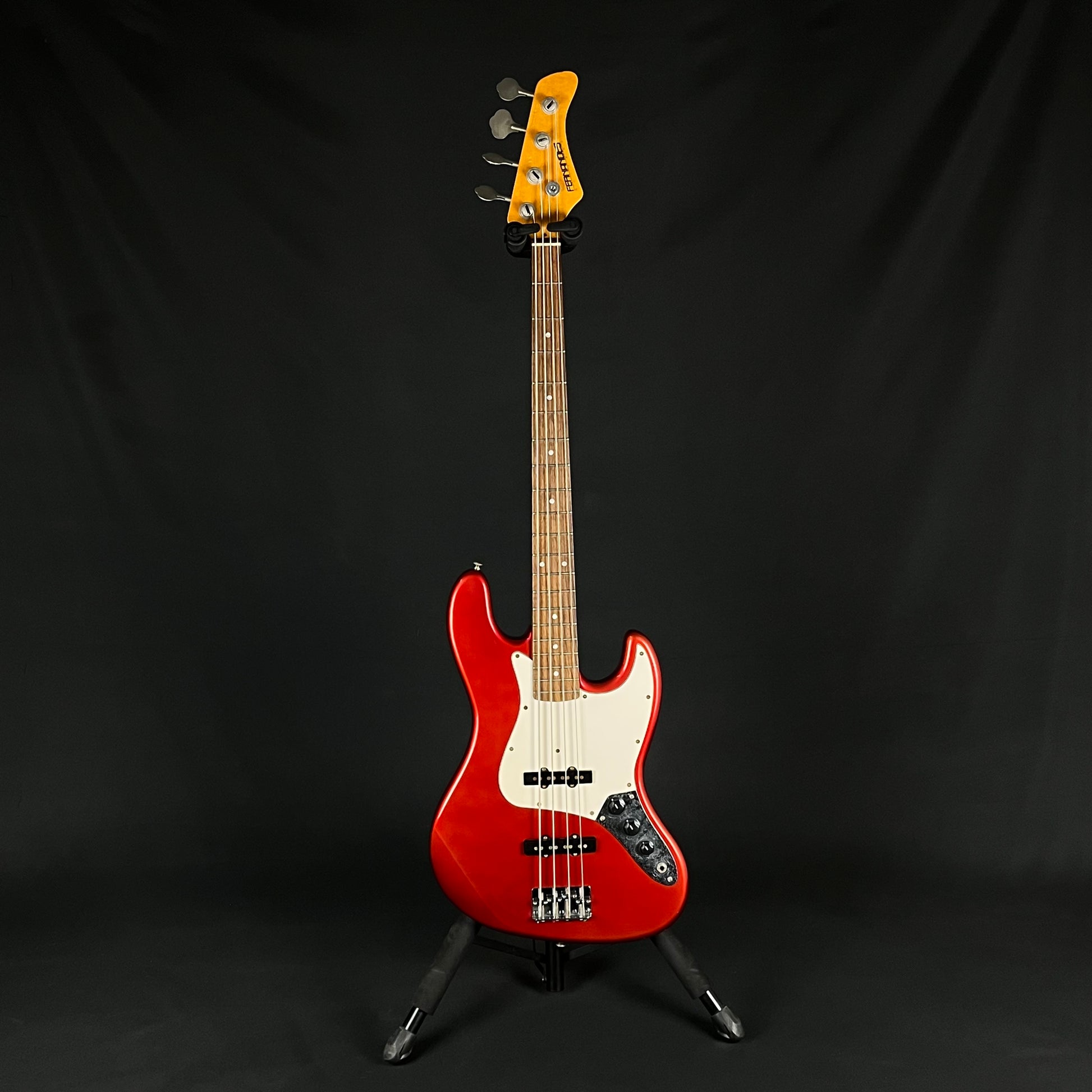 Fernandes Jazz Bass
