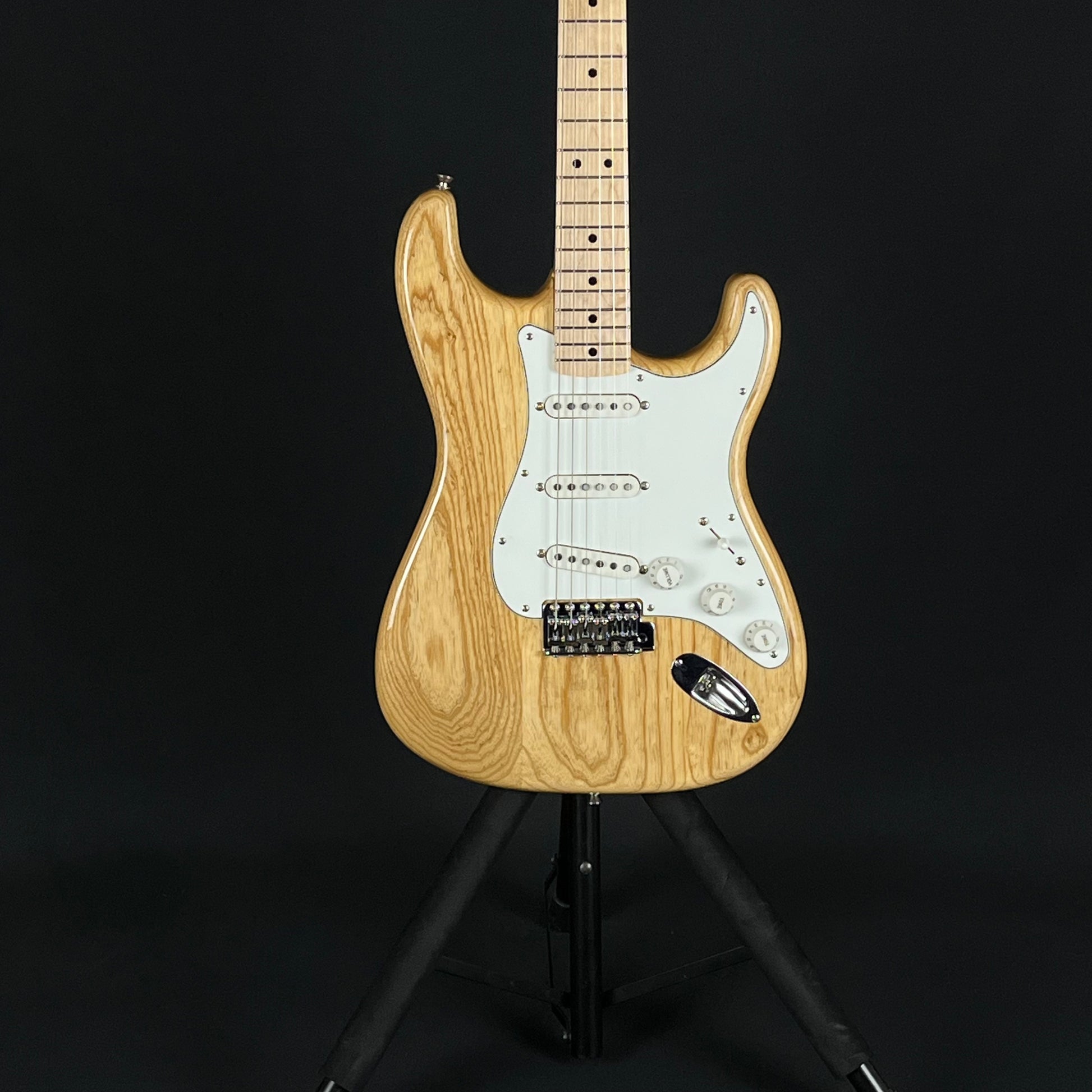 Fender Japan Traditional ll 70s Stratocaster 2022