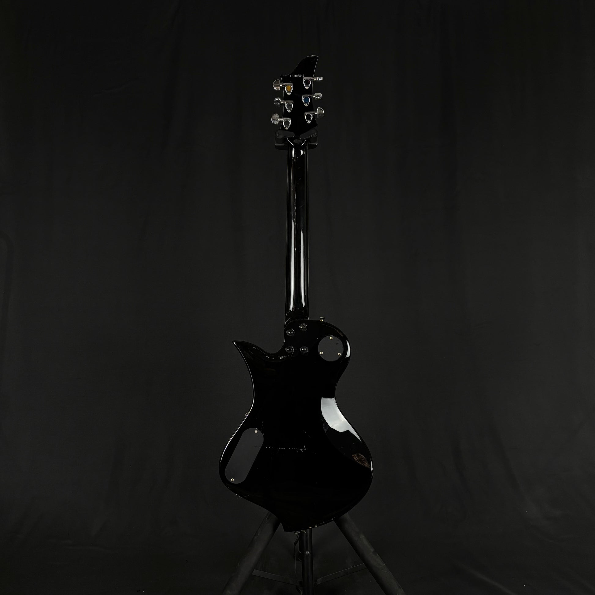Fernandes Ravelle Steeler