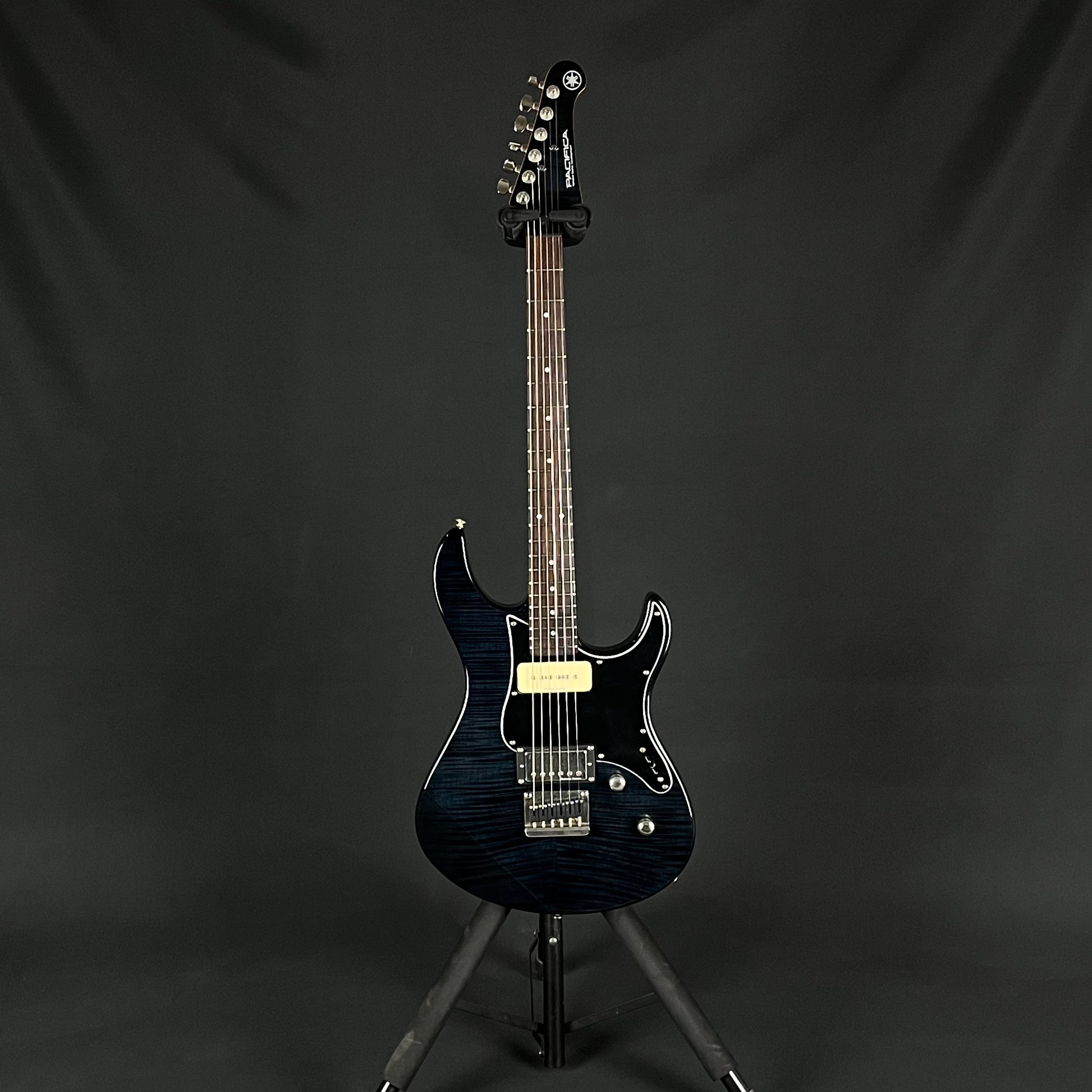 YAMAHA PAC611HFM