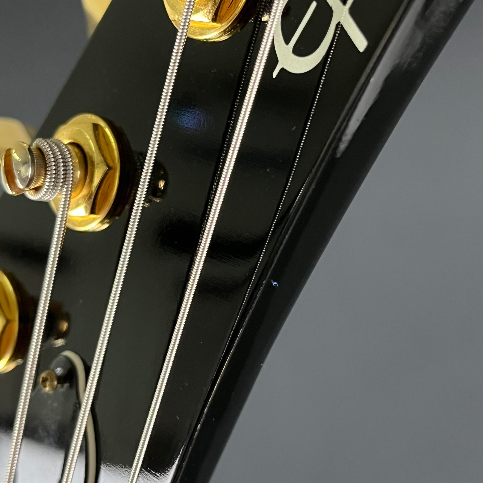 Epiphone Korea Explorer Bass