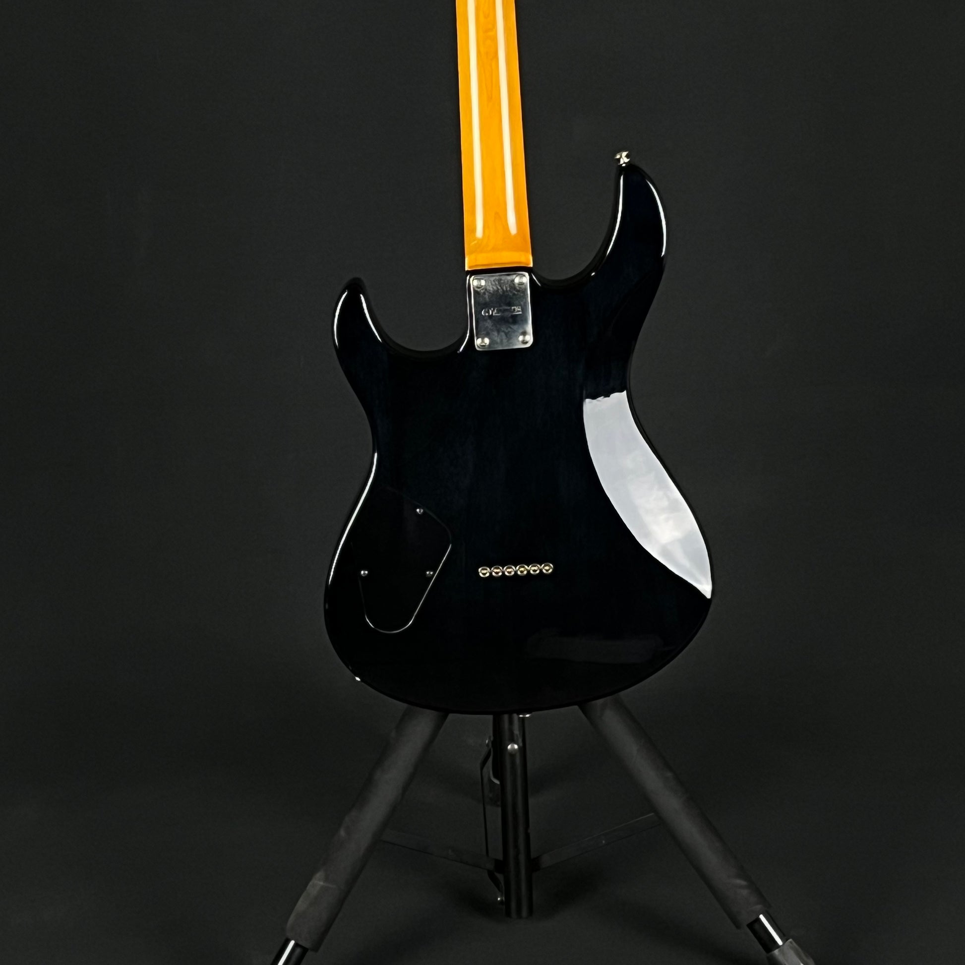 YAMAHA PAC611HFM