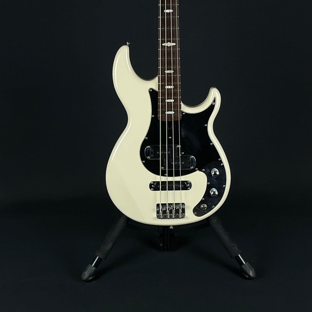 YAMAHA BB424X Bass