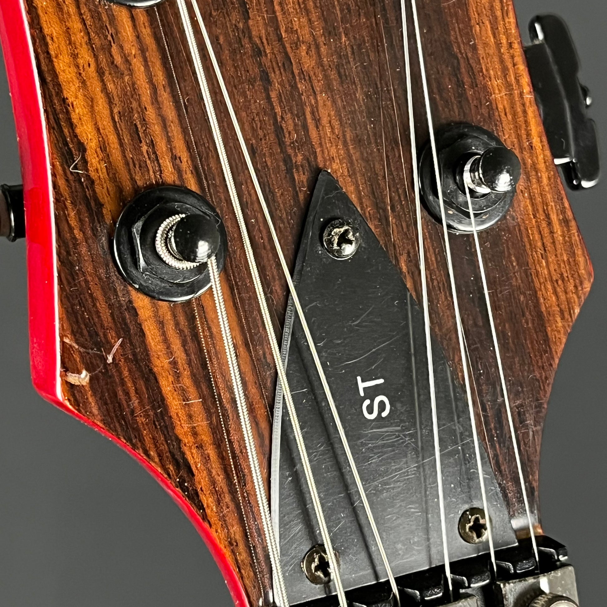 B.C. Rich Mockingbird ST Transparent Red