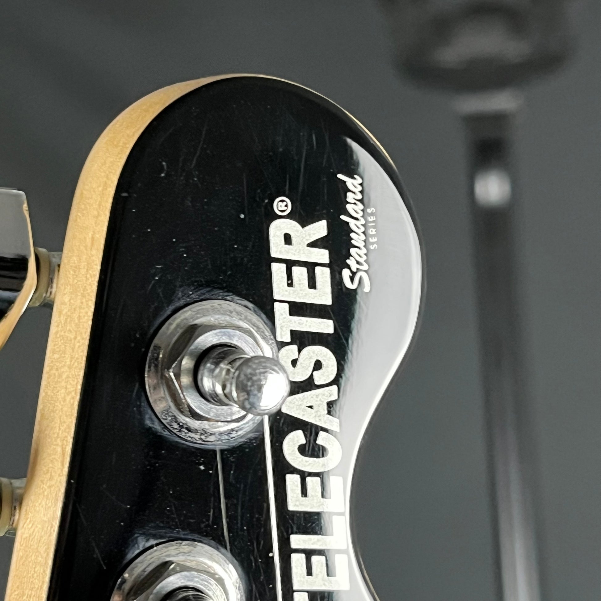 Squier Standard Telecaster MH