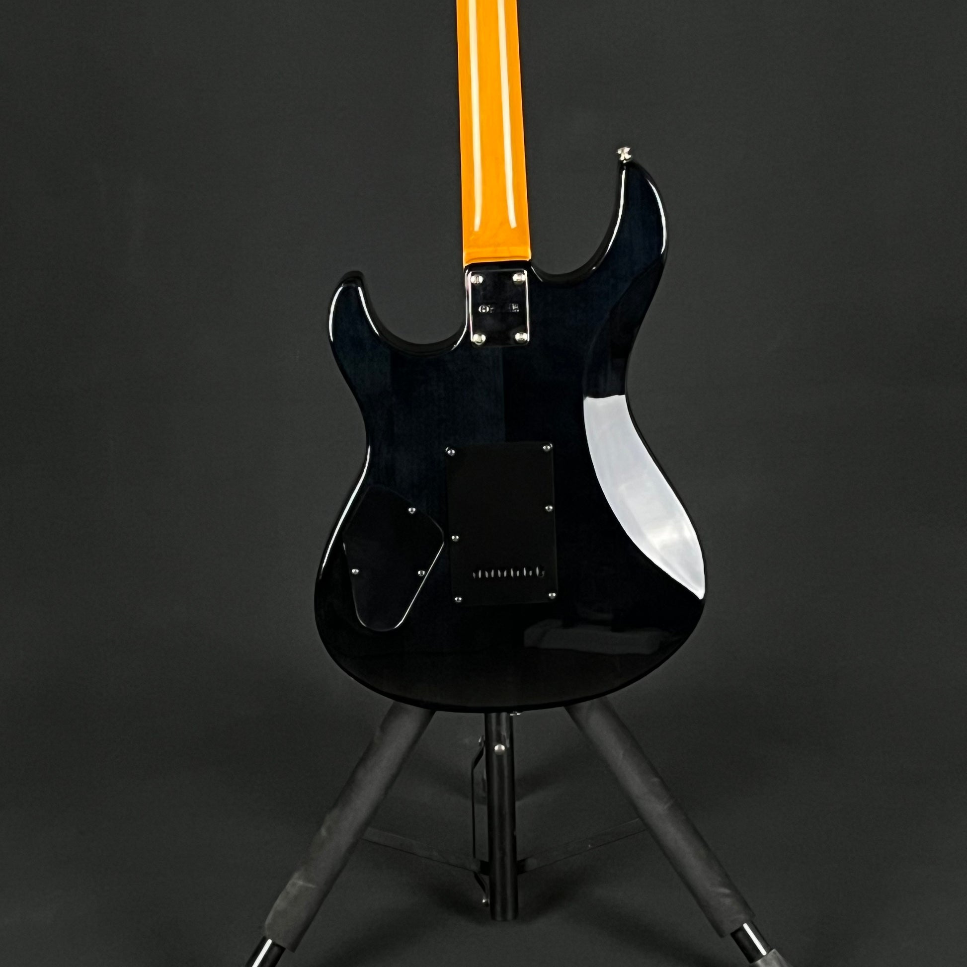 YAMAHA PAC611VFM