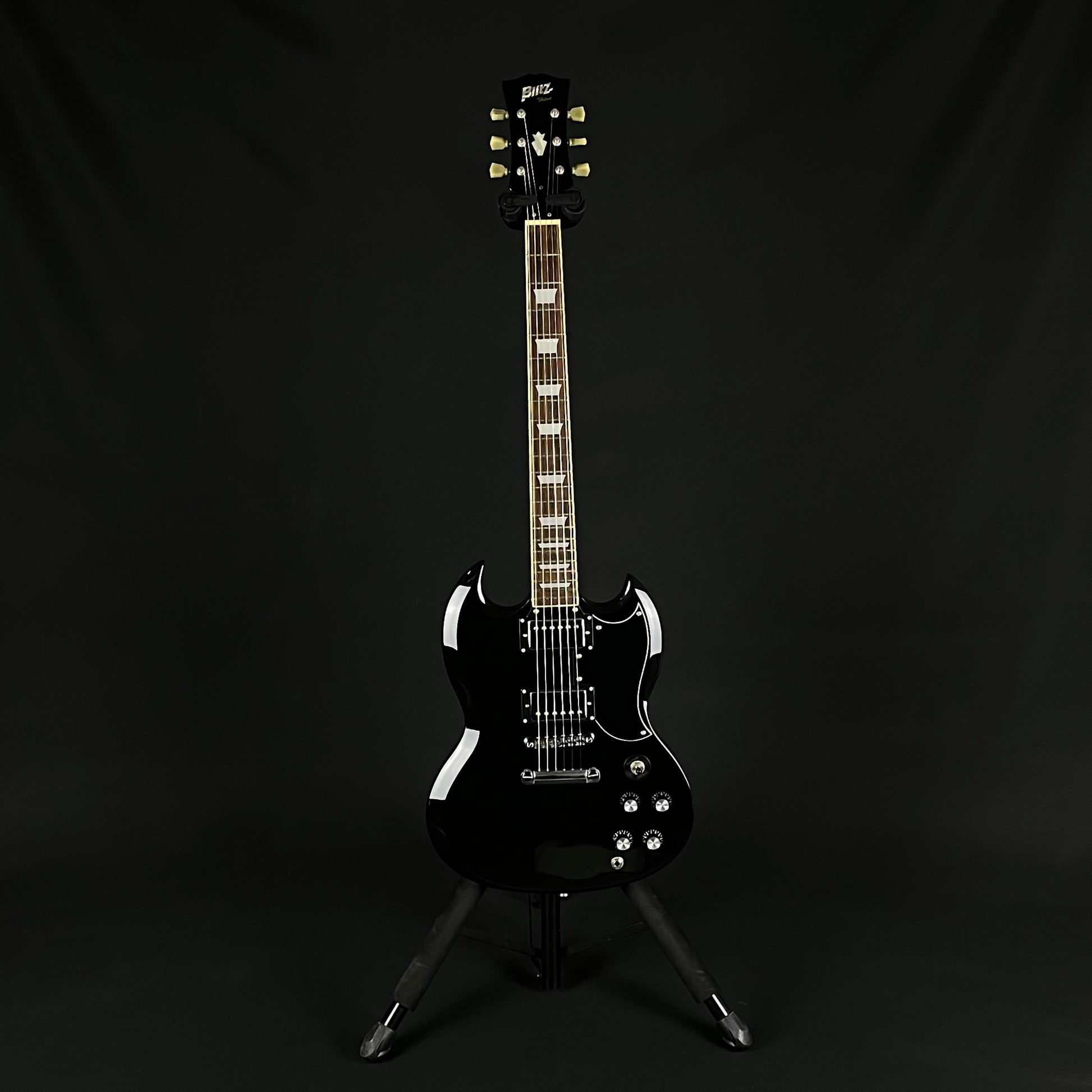 Blitz by Aria Pro II SG