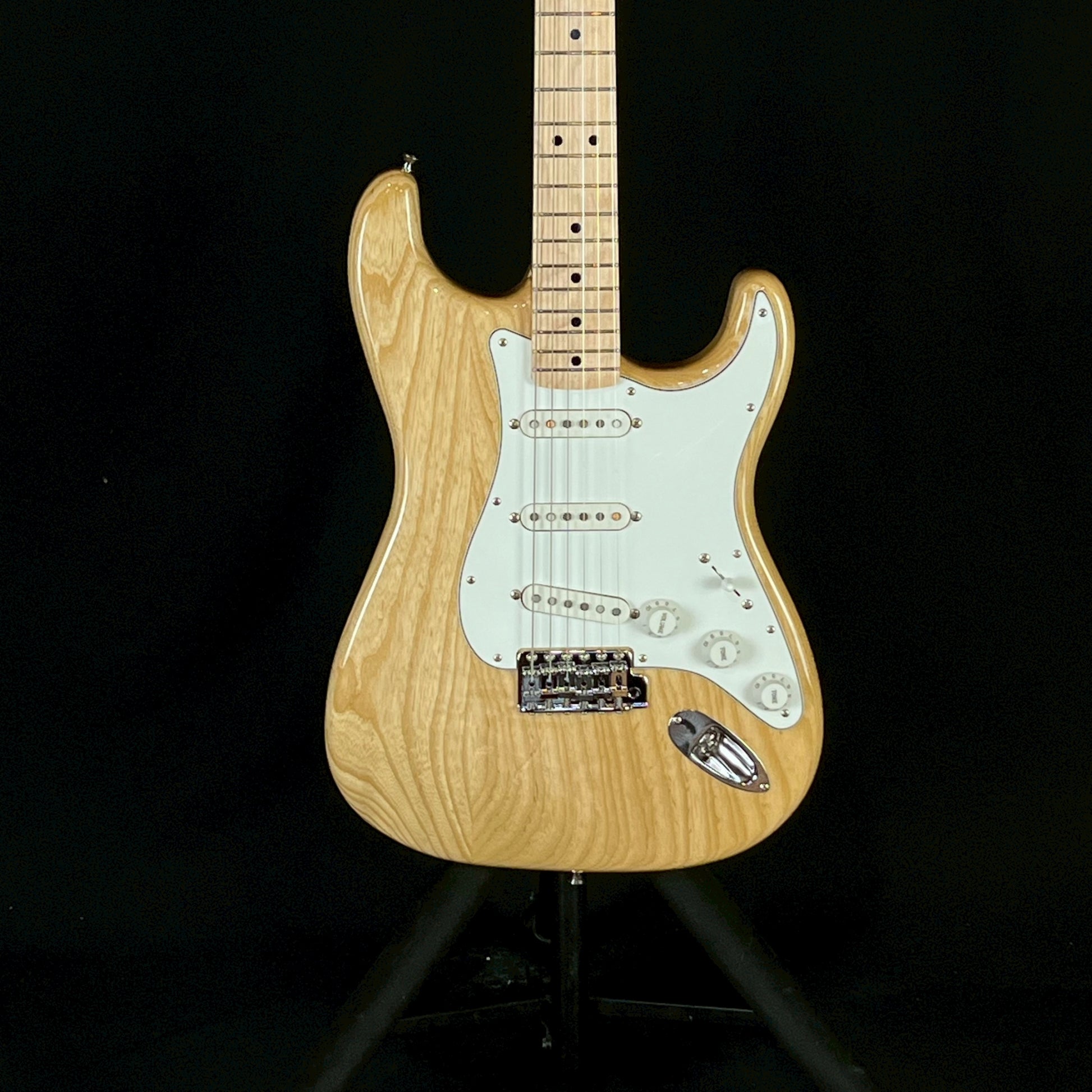 Fender Japan Traditional ll 70s Stratocaster