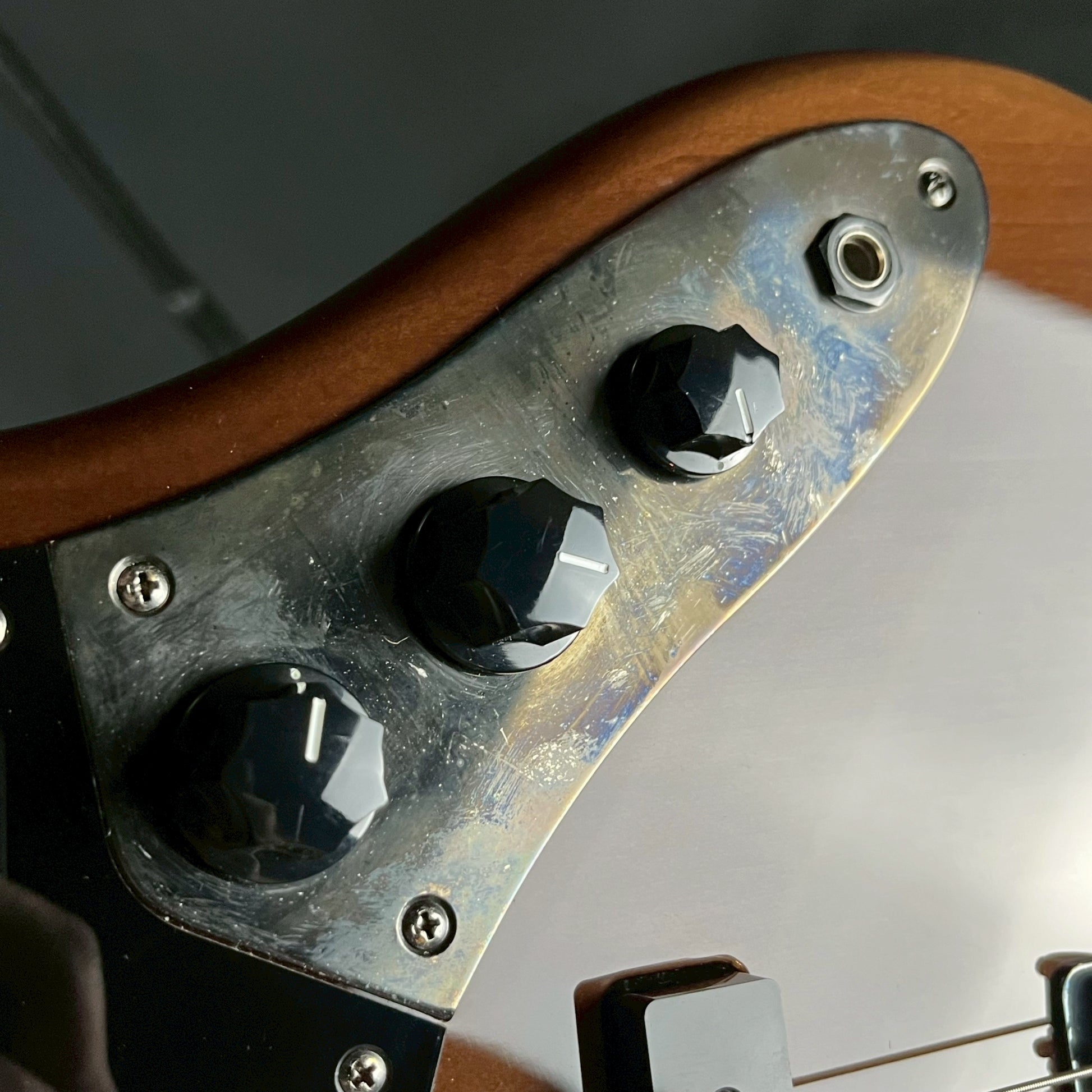 Fender Japan Traditional 60s Jazz Bass Walnut