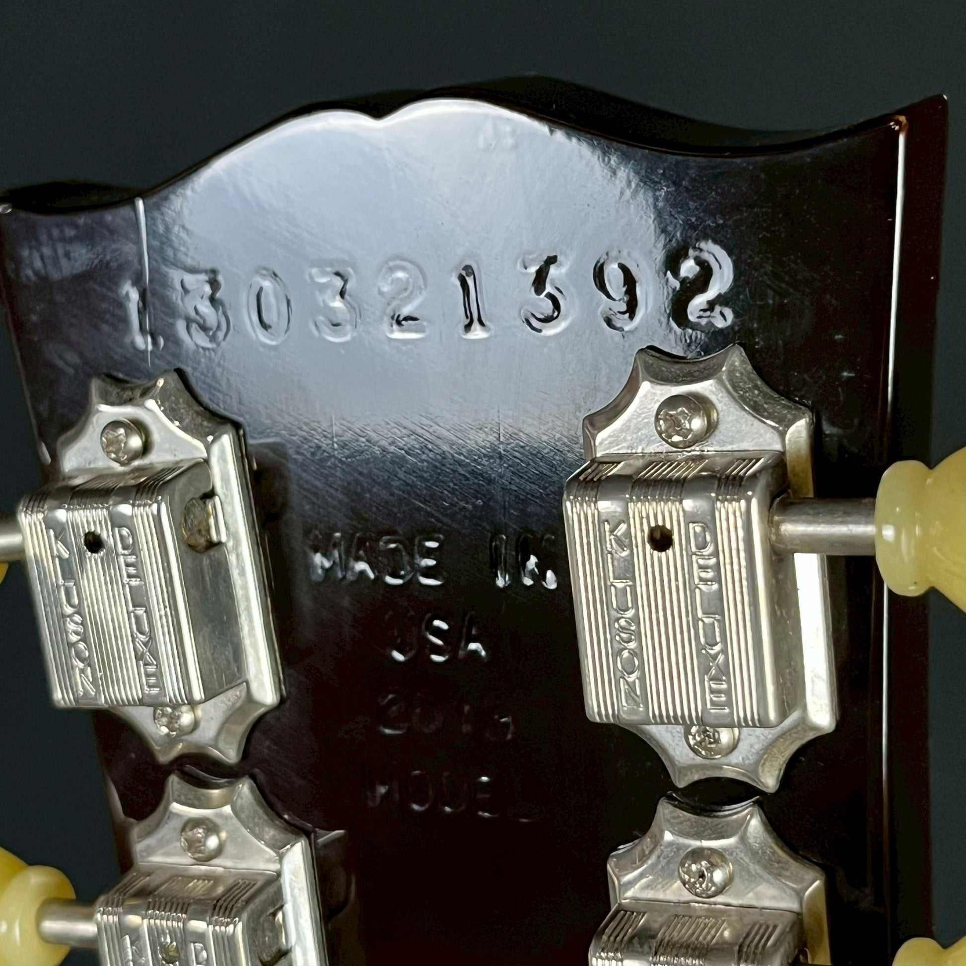 Gibson Les Paul Studio Gold Top 2013 Model