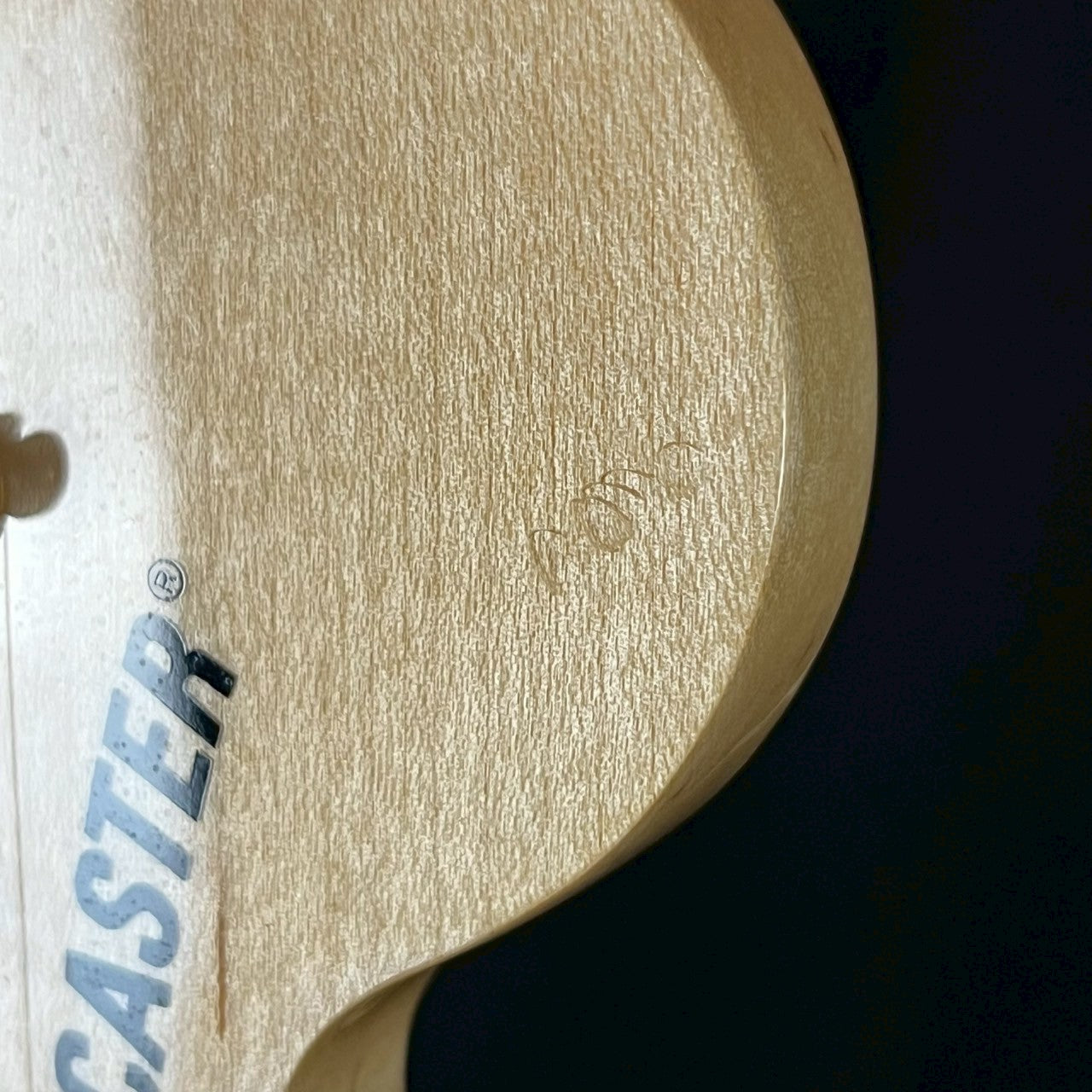 Squier 40th Anniversary Stratocaster Gold Edition