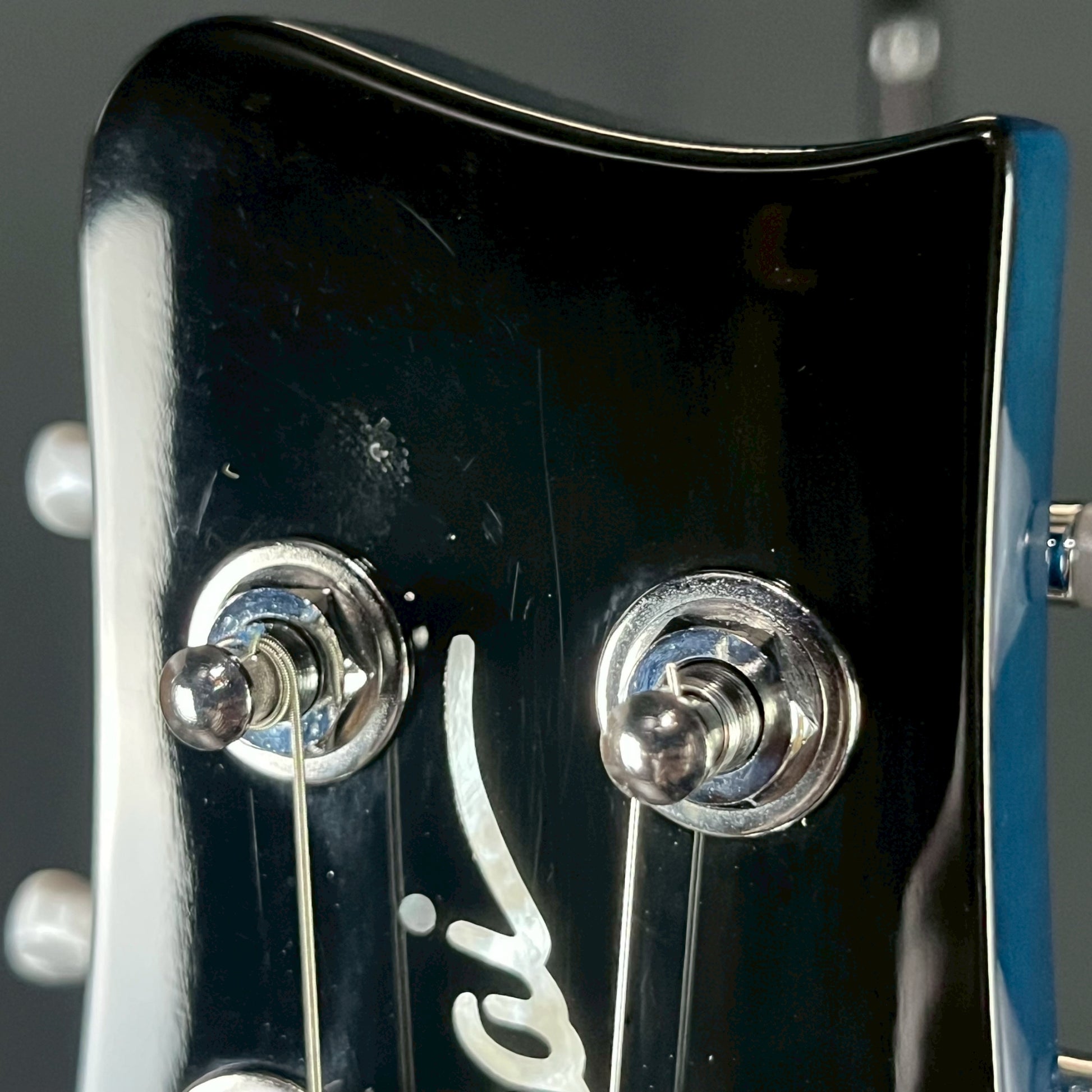 Tokai LG68Q