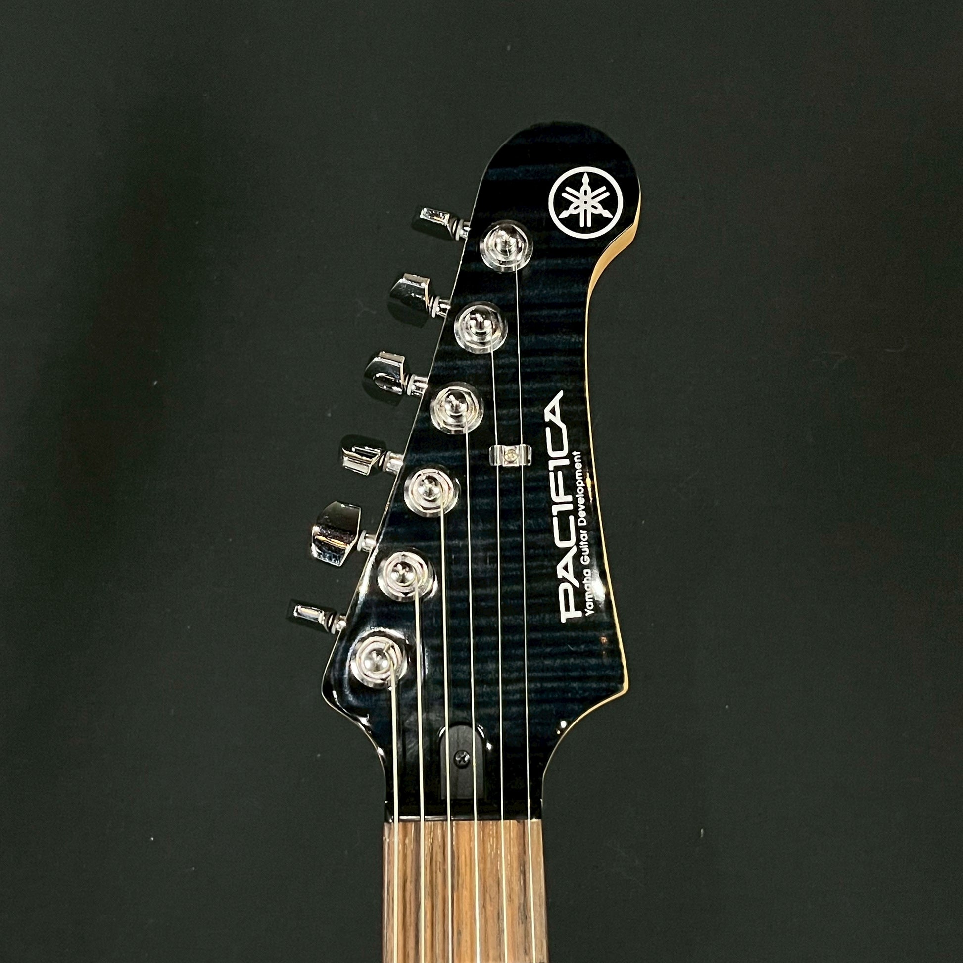 YAMAHA PAC212VFM