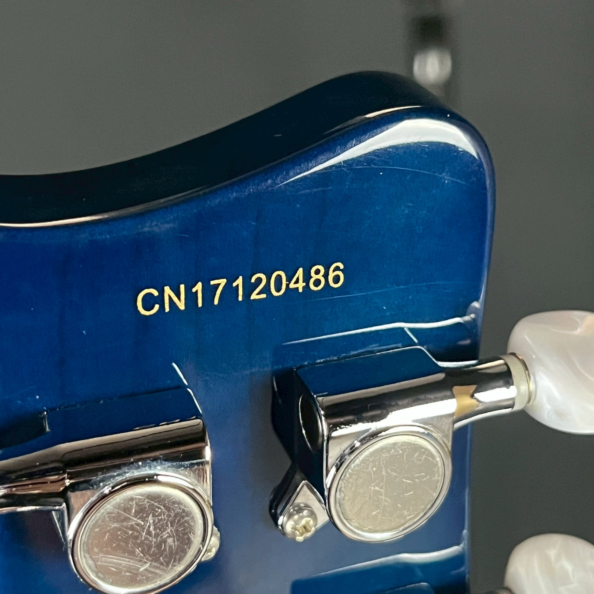 Tokai LG68Q