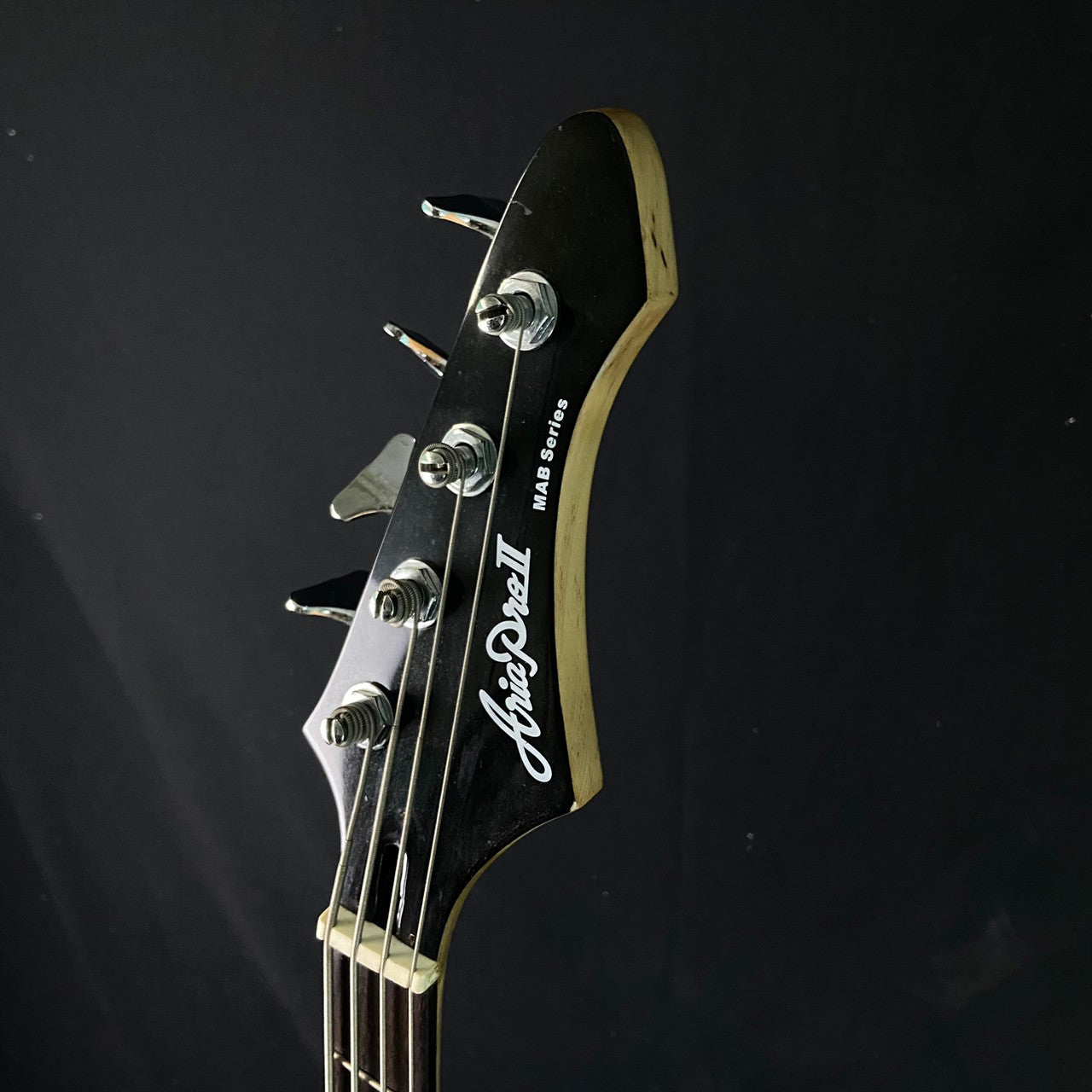 Aria Pro ii Bass Mab シリーズ | UNISOUND BANGKOK エレキギター、中古ギター、中古ベース、サイアム スクエア