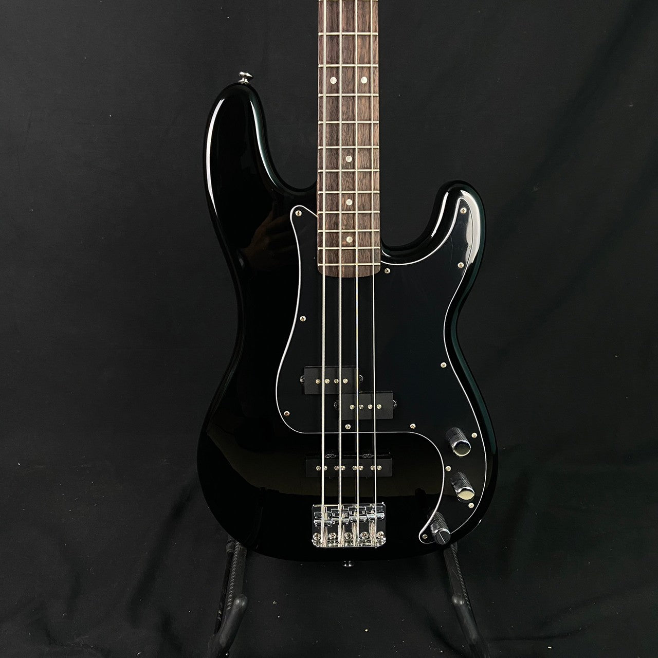 Squier Affinity Precision Bass