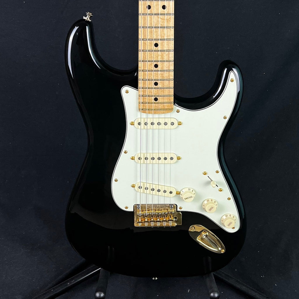 Fender Limited Player Stratocaster Black w/Gold Hardware