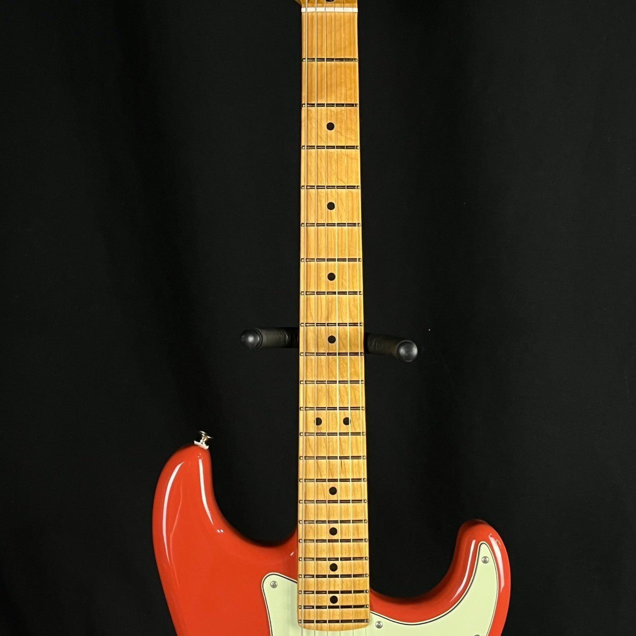 Fender Player Plus Stratocaster HSS FRD