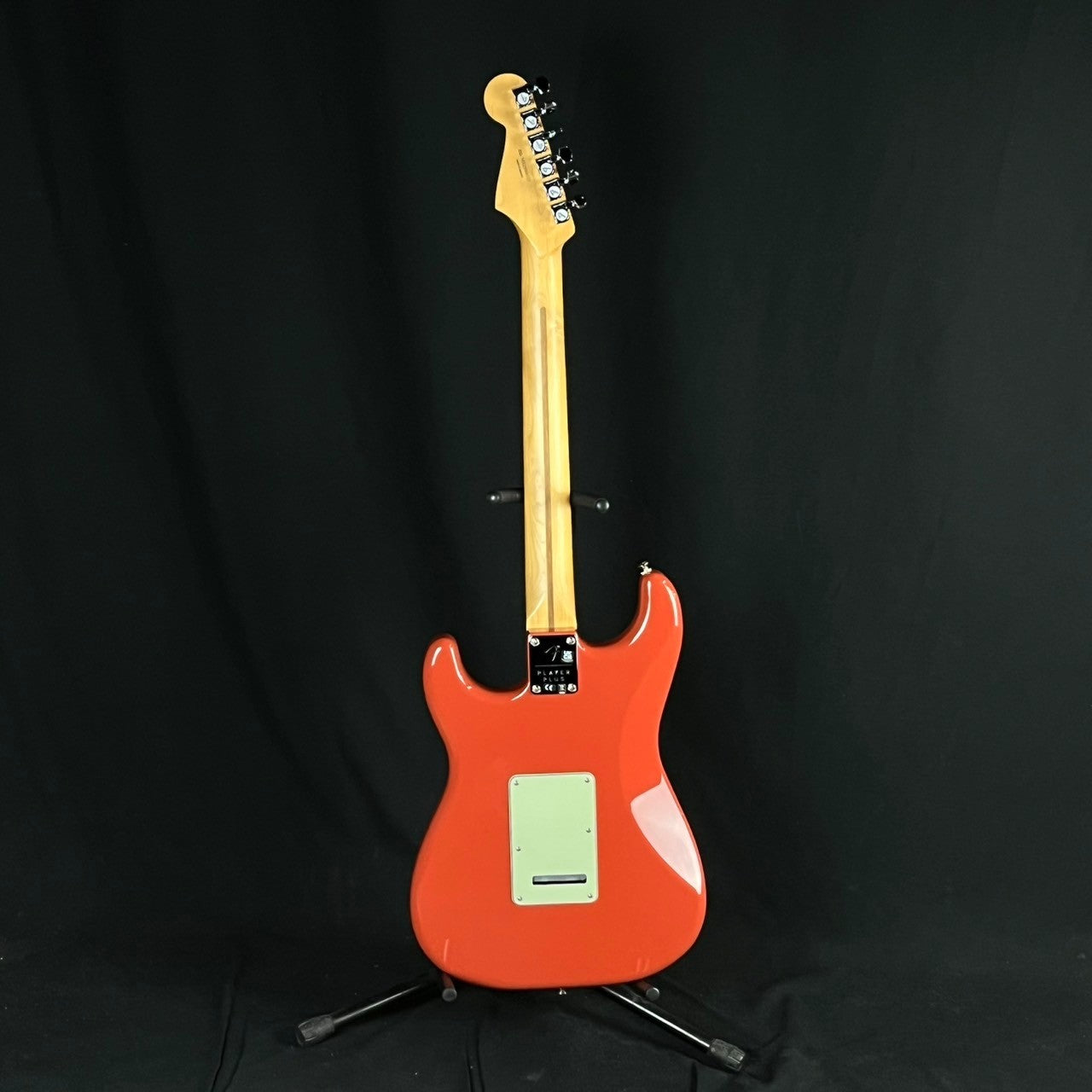 Fender Player Plus Stratocaster HSS FRD