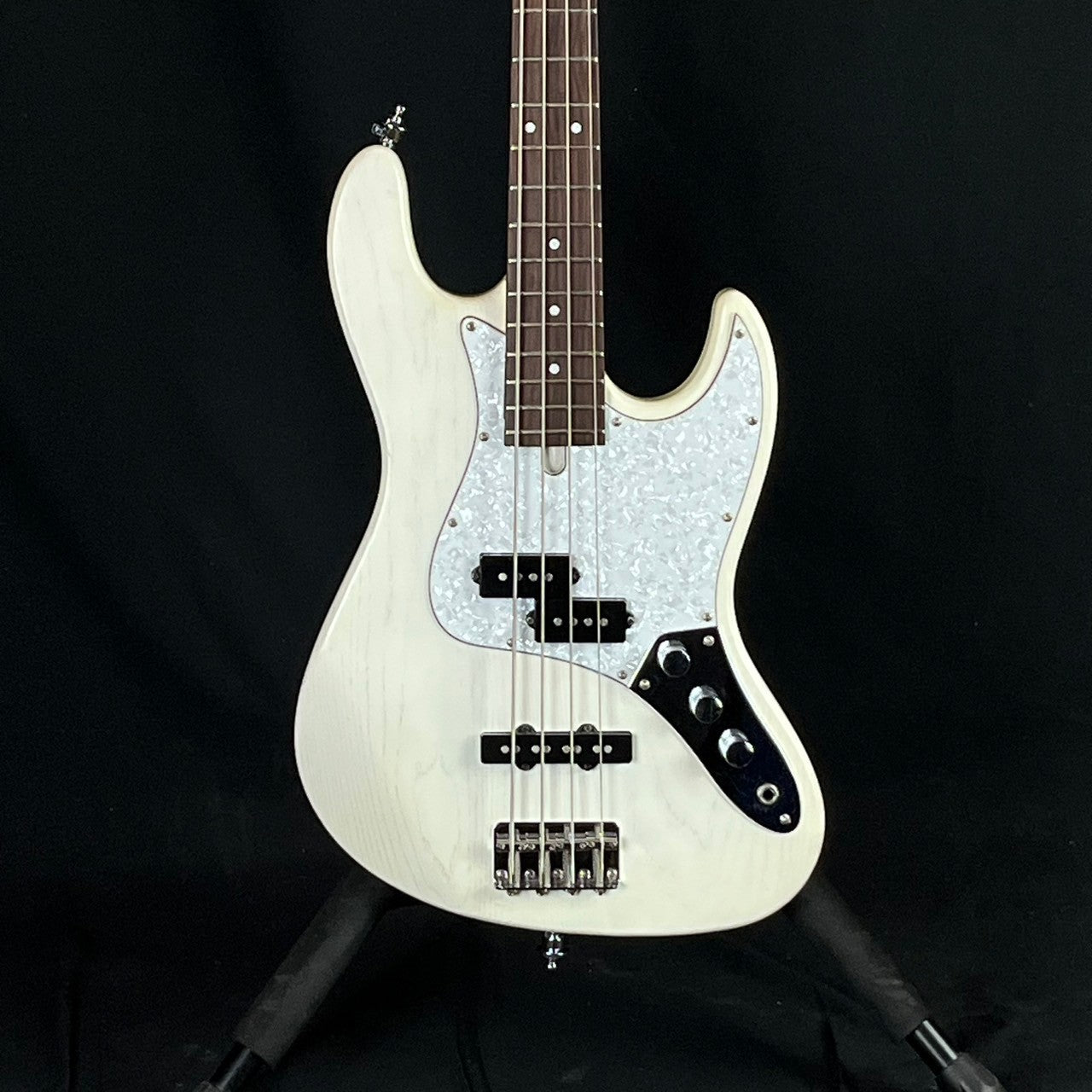 Bacchus YJM-600R-ASH Bass