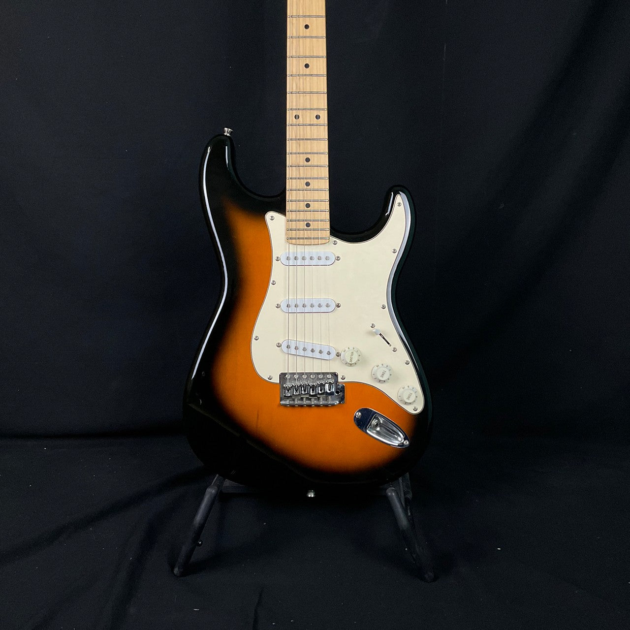 Bacchus Stratocaster 3TS-MN