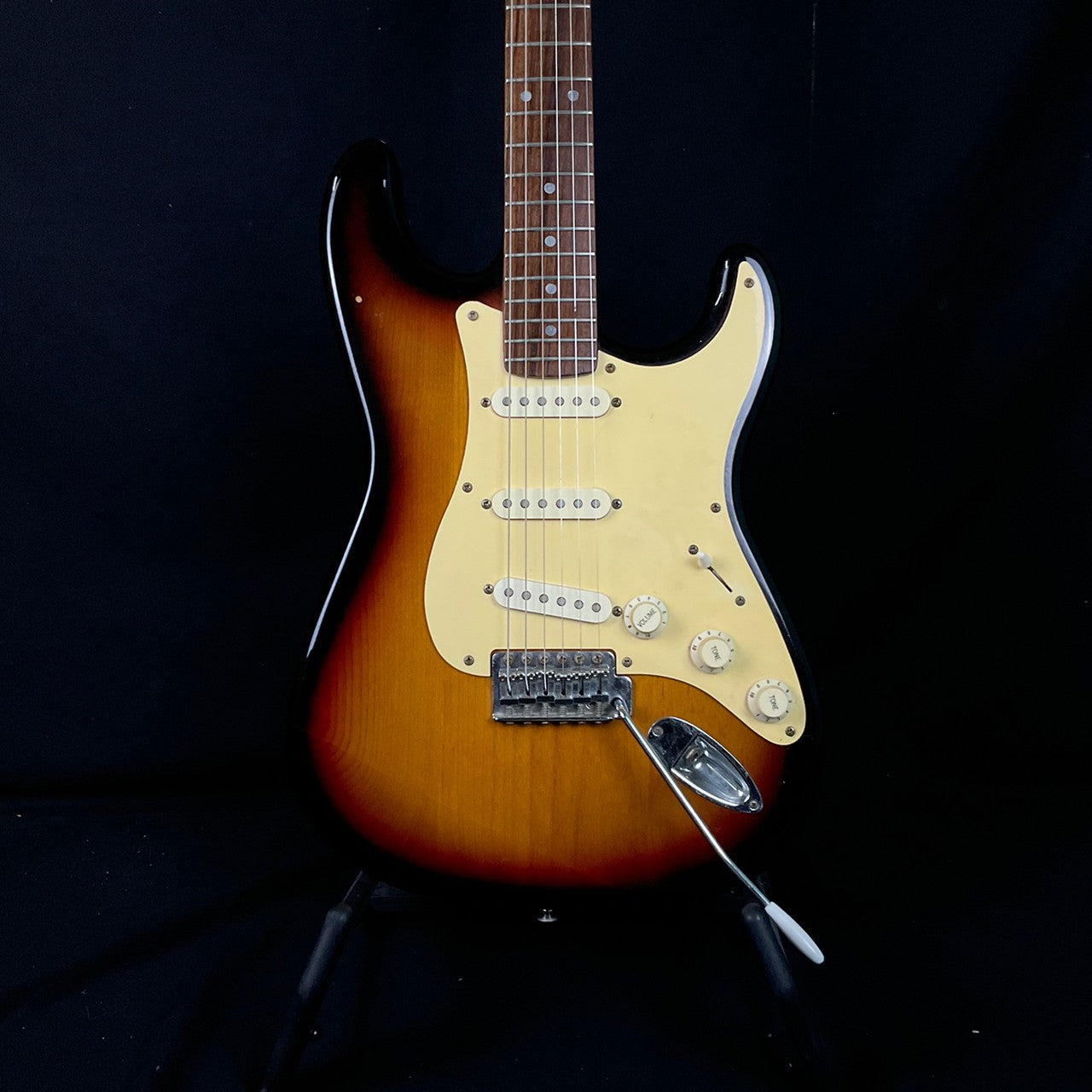 Fernandes Stratocaster 3TS-RW