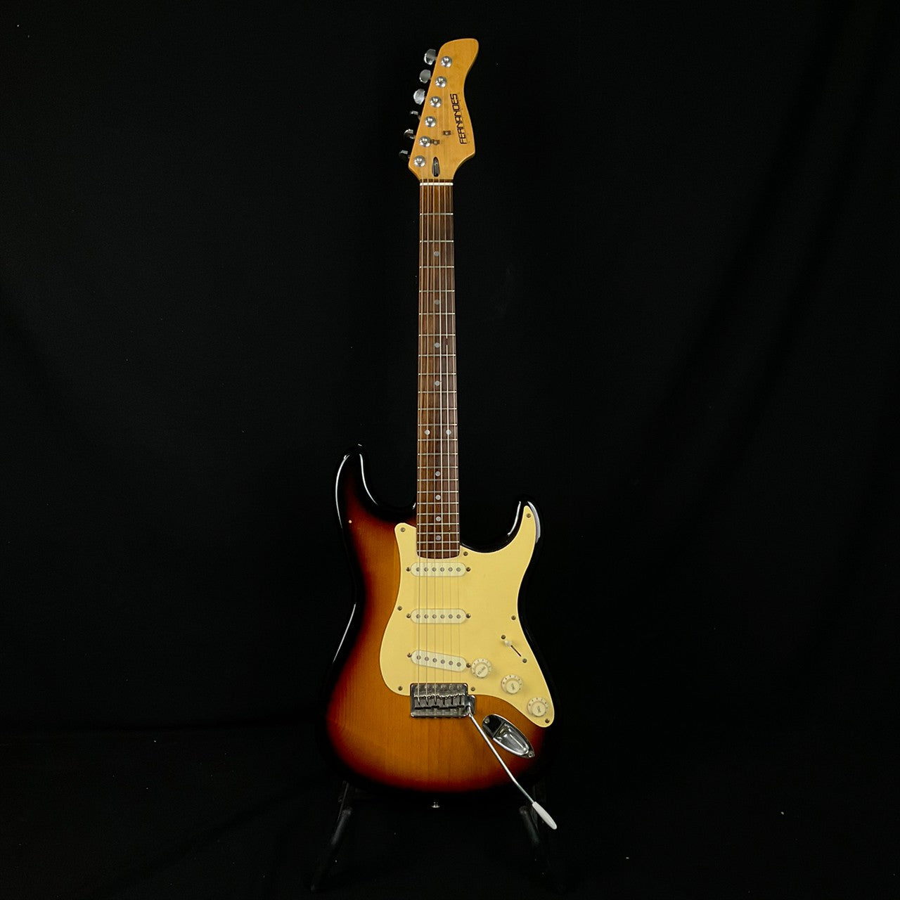 Fernandes Stratocaster 3TS-RW