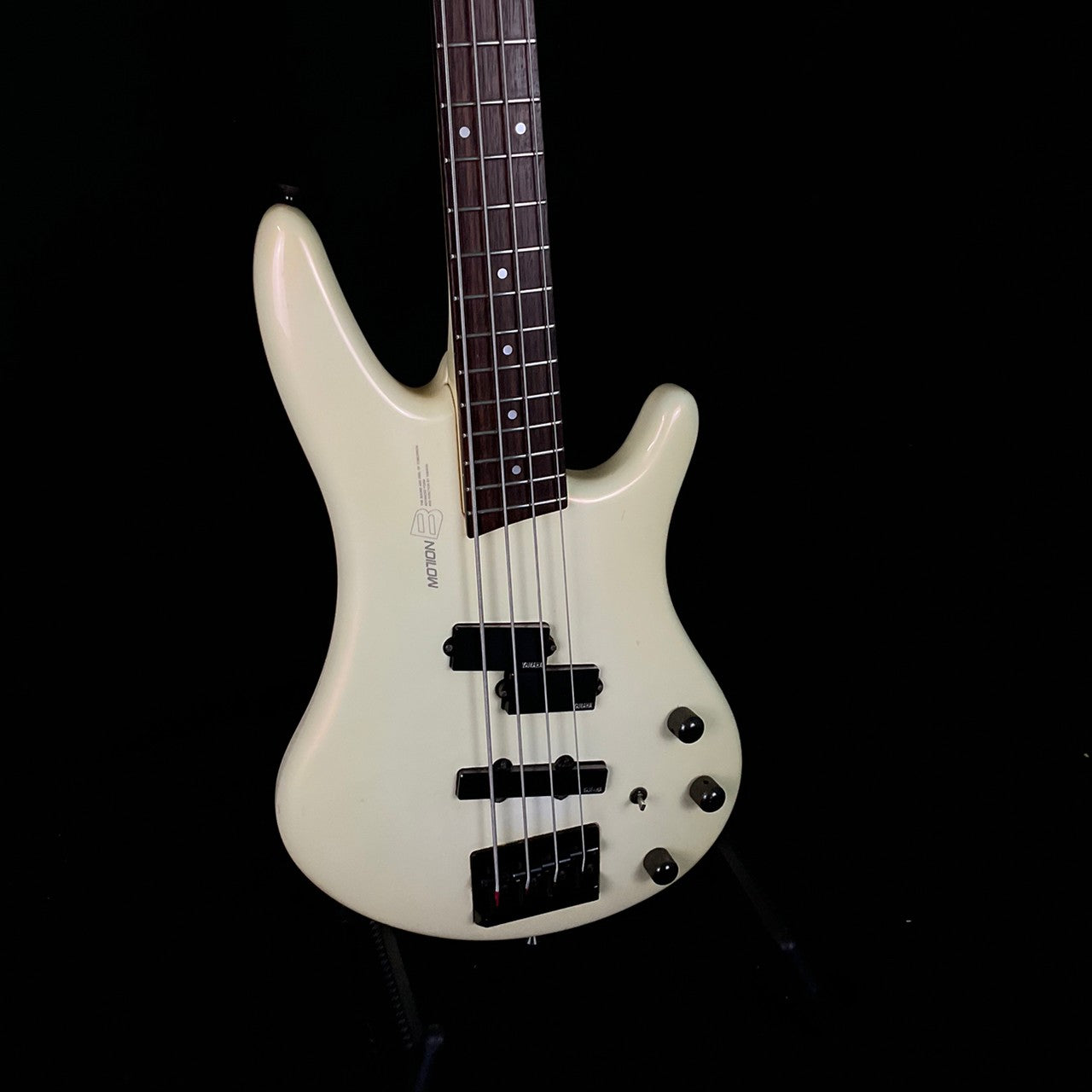 YAMAHA MOTION B Bass