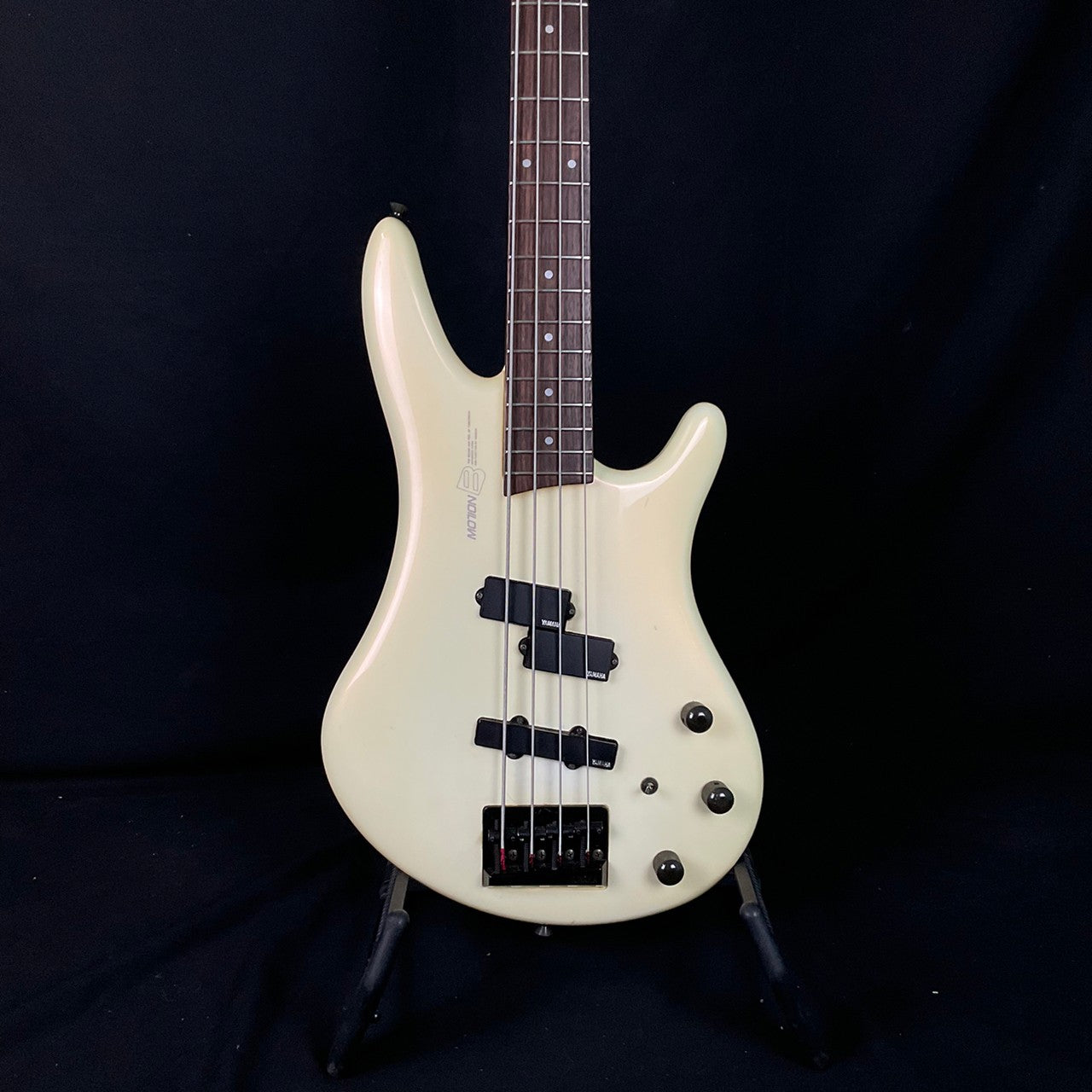 YAMAHA MOTION B Bass