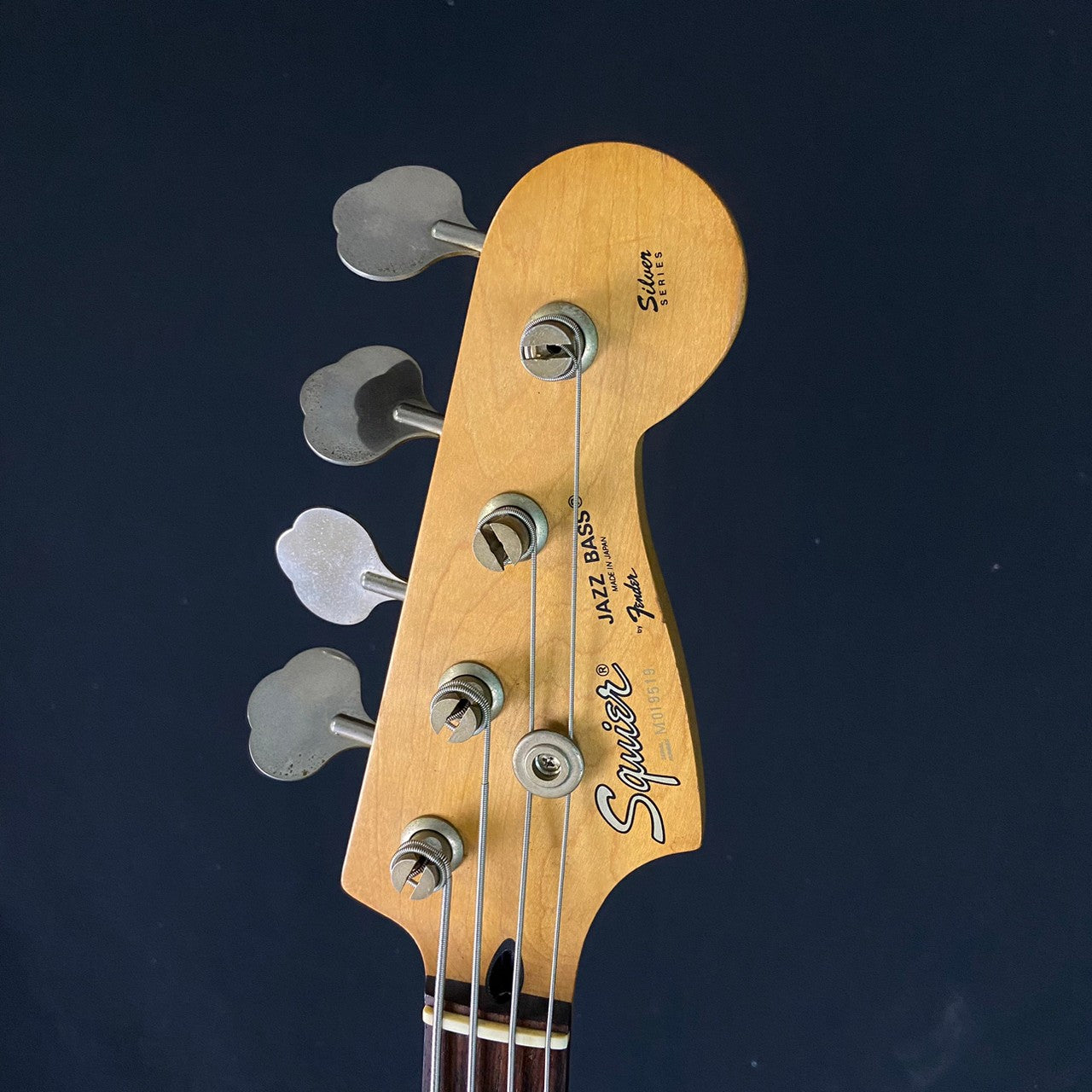 Squier Japan Silver Series Jazz Bass