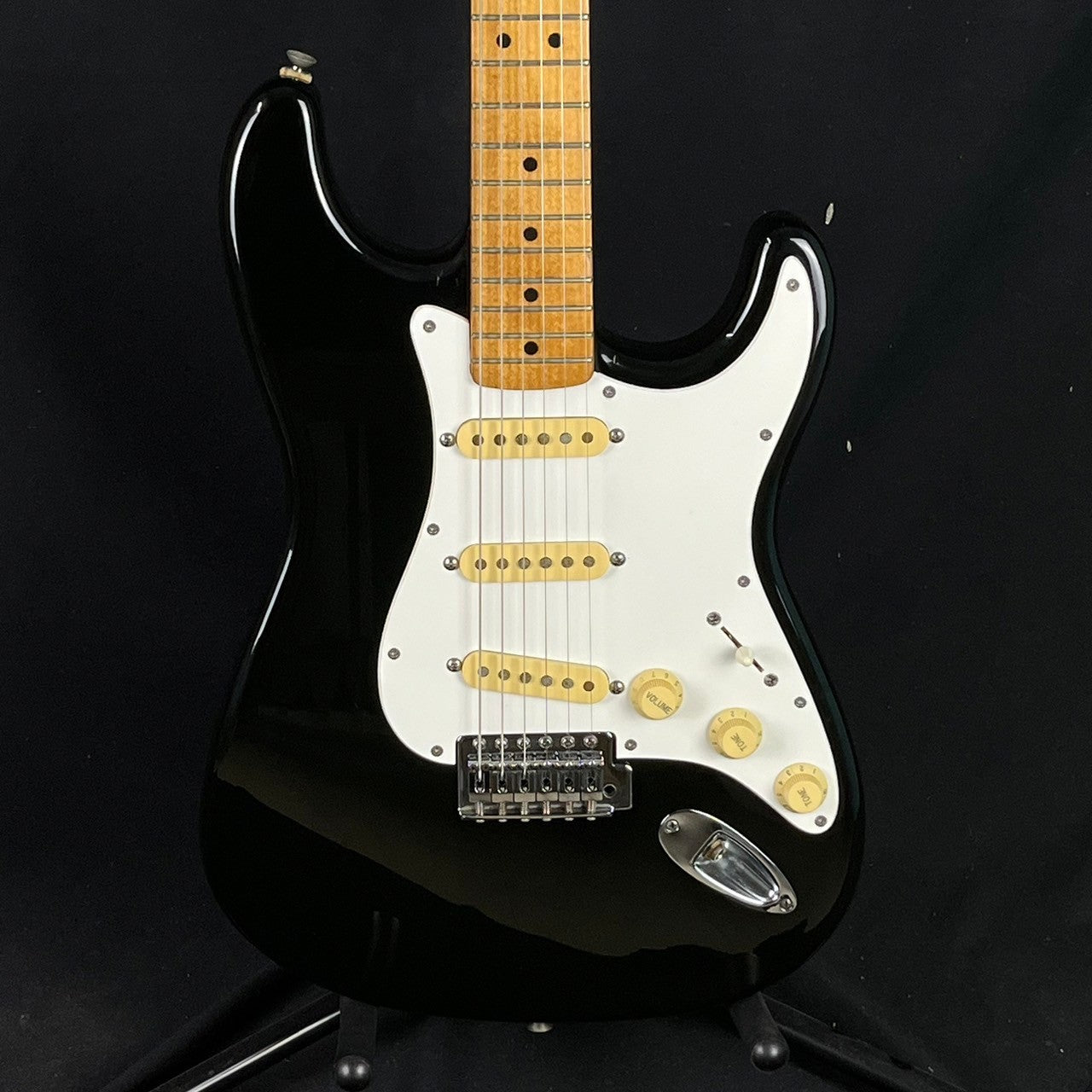 Fender Mexico Stratocaster Squier シリーズ | UNISOUND BANGKOK エレキギター、中古ギター、中古ベース、サイアム  スクエア